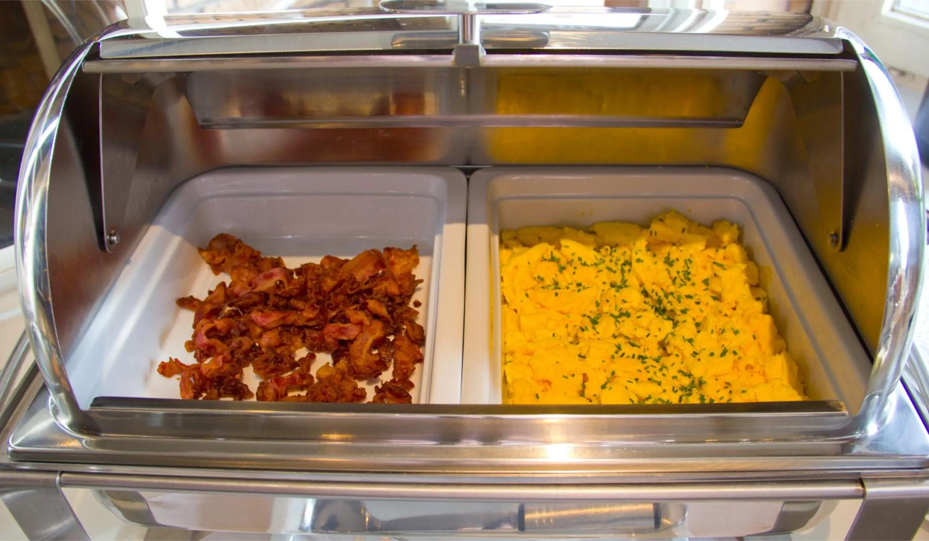 Buffet breakfast in Hotel Kreuzer