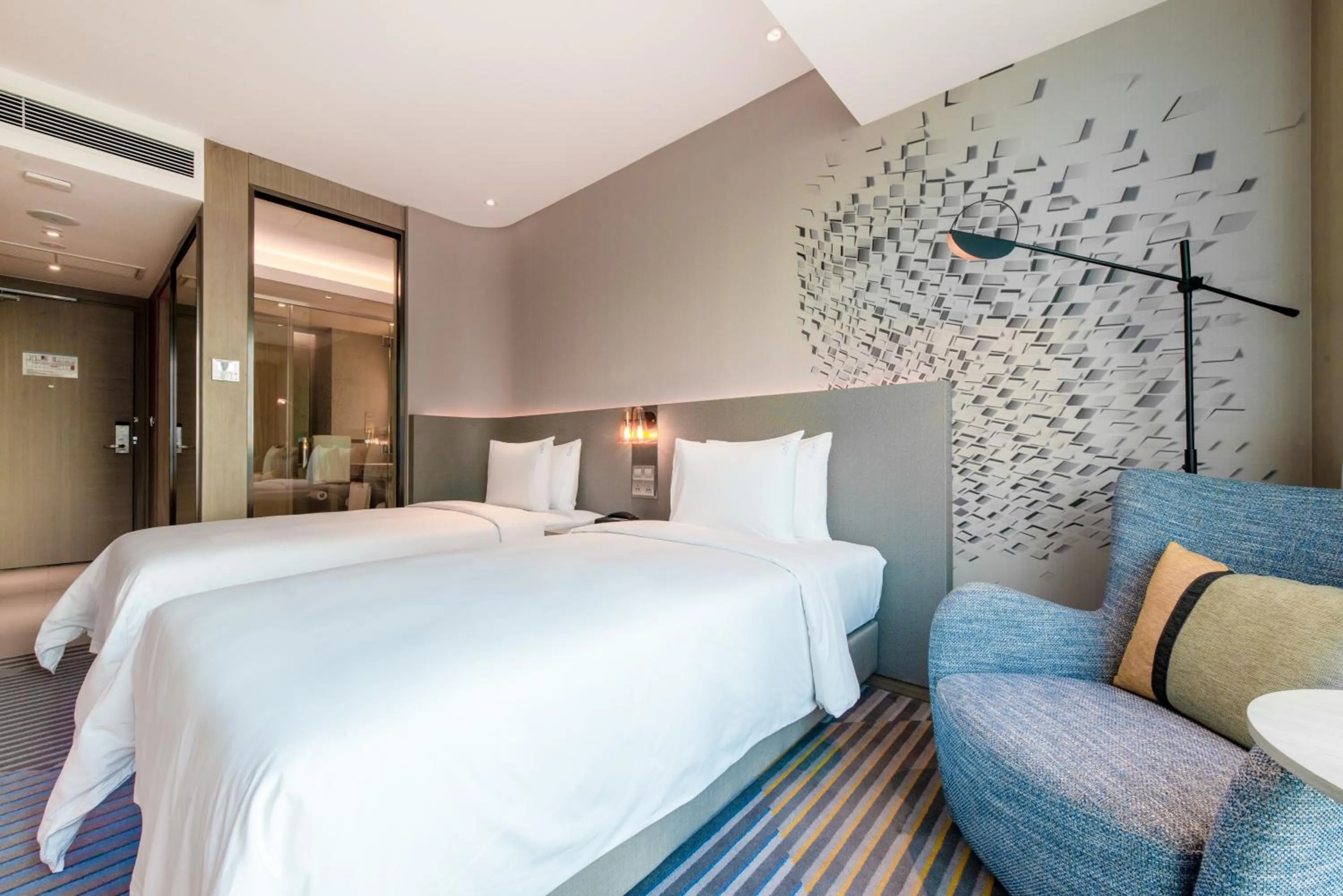 Bed in Holiday Inn Johor Bahru City Centre by IHG