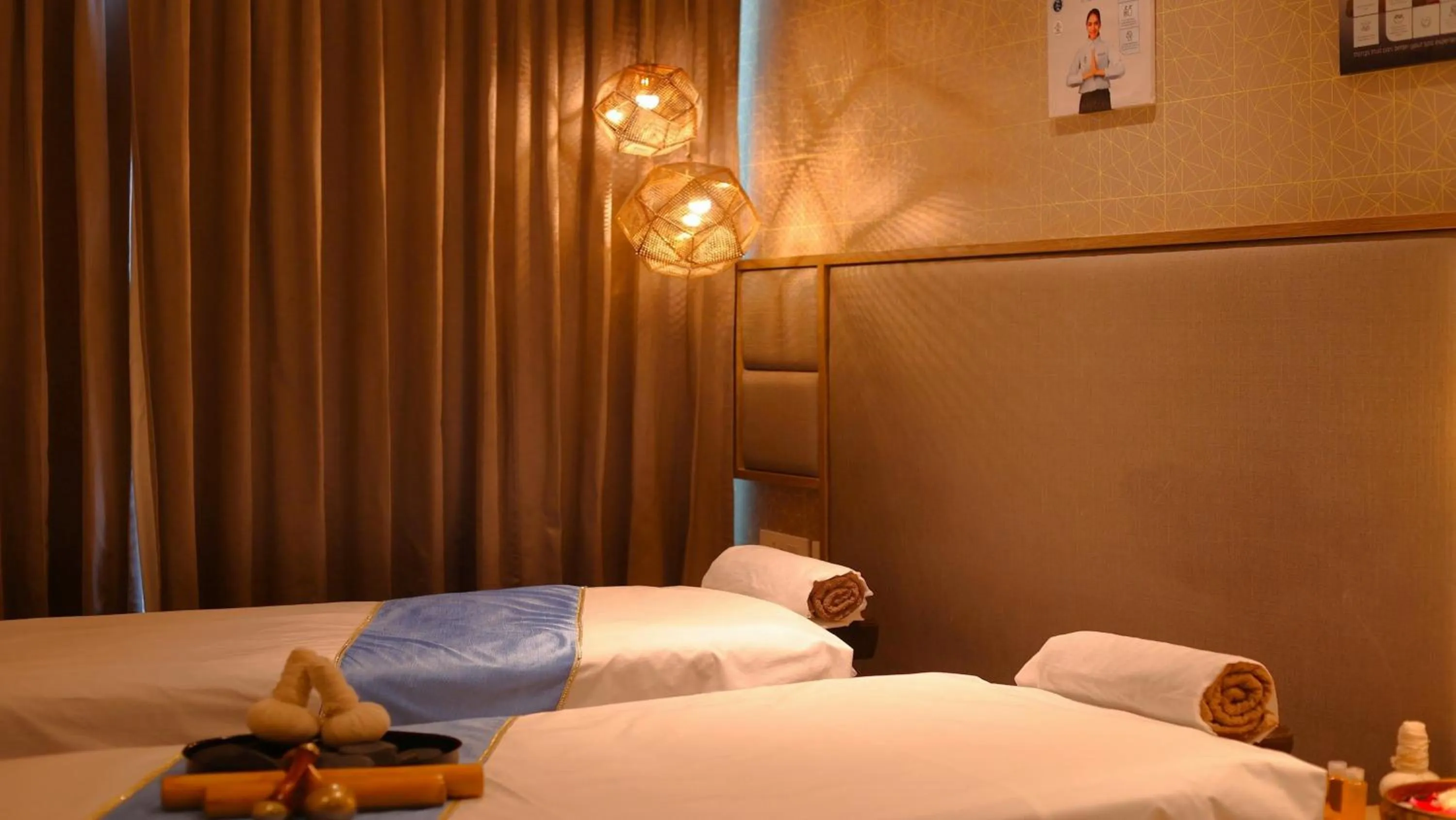 Spa and wellness centre/facilities, Bed in Holiday Inn Gurugram Sector 90 by IHG