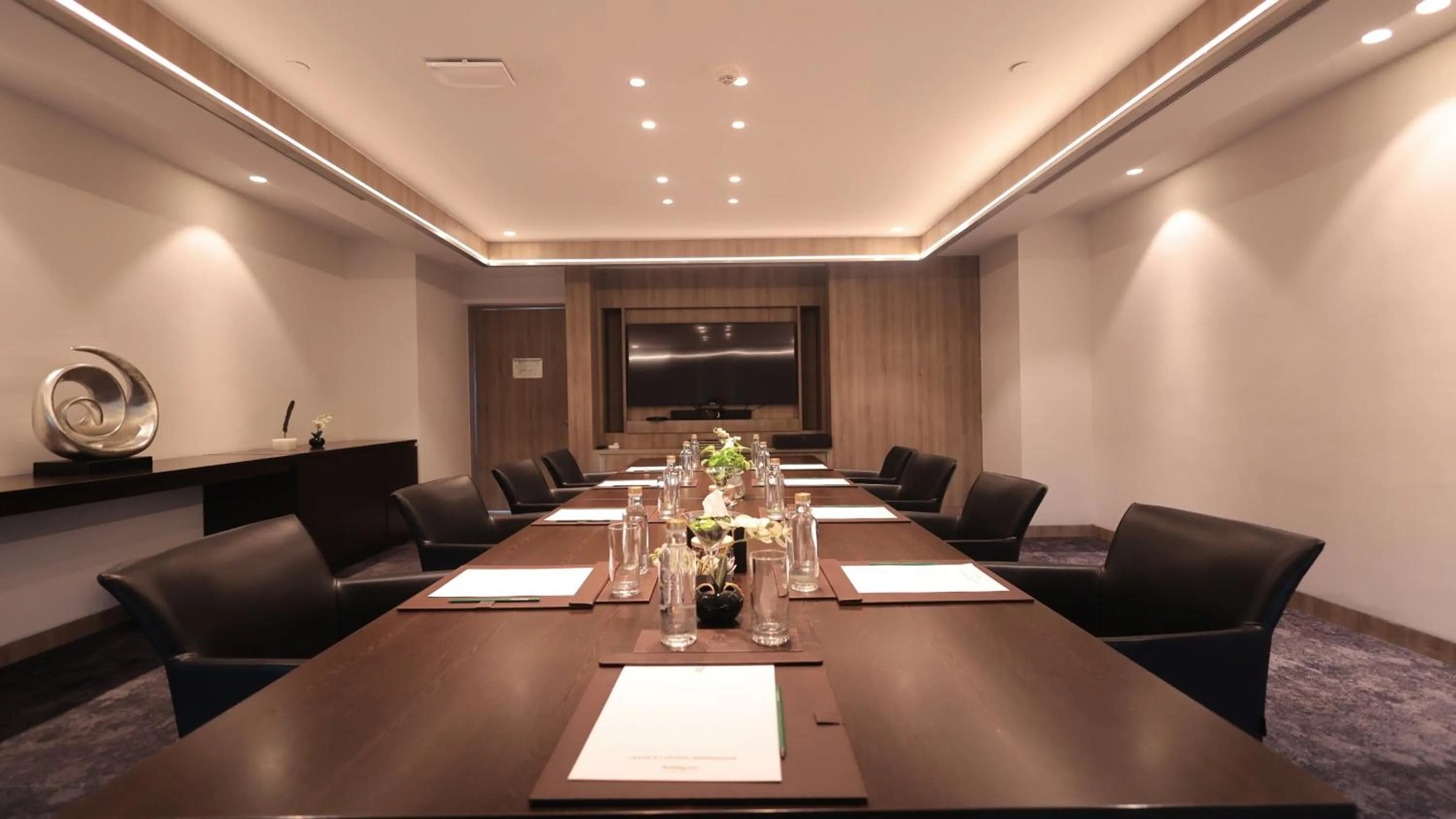 Meeting/conference room in Holiday Inn Gurugram Sector 90 by IHG