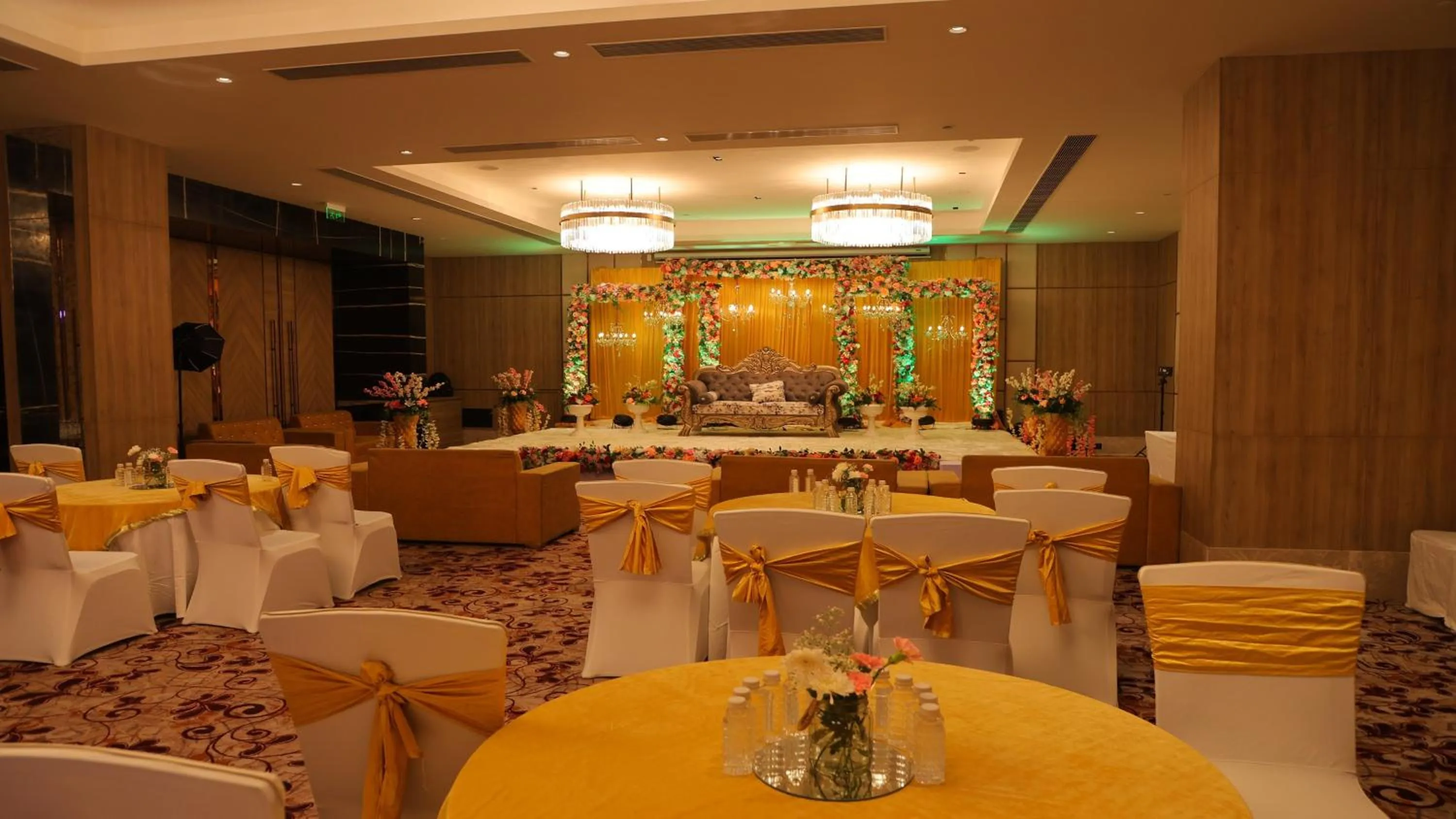 Meeting/conference room in Holiday Inn Gurugram Sector 90 by IHG