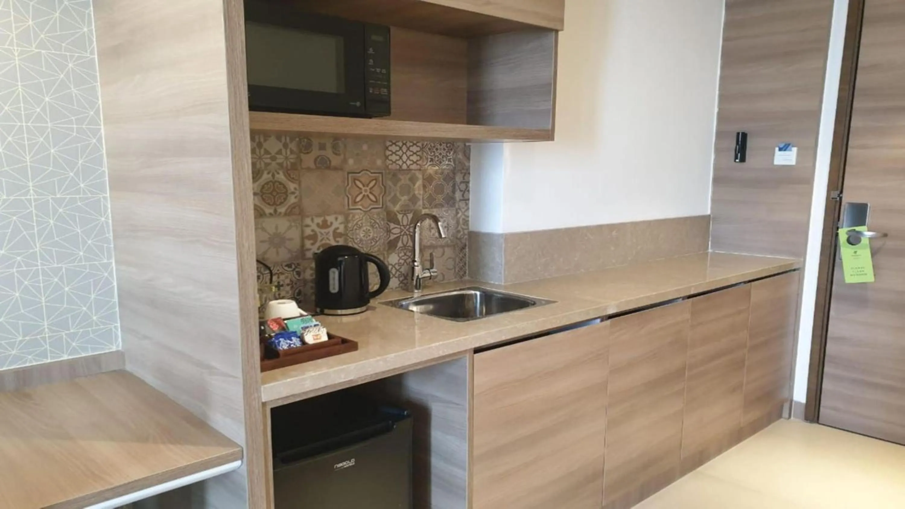 Photo of the whole room in Holiday Inn Gurugram Sector 90 by IHG