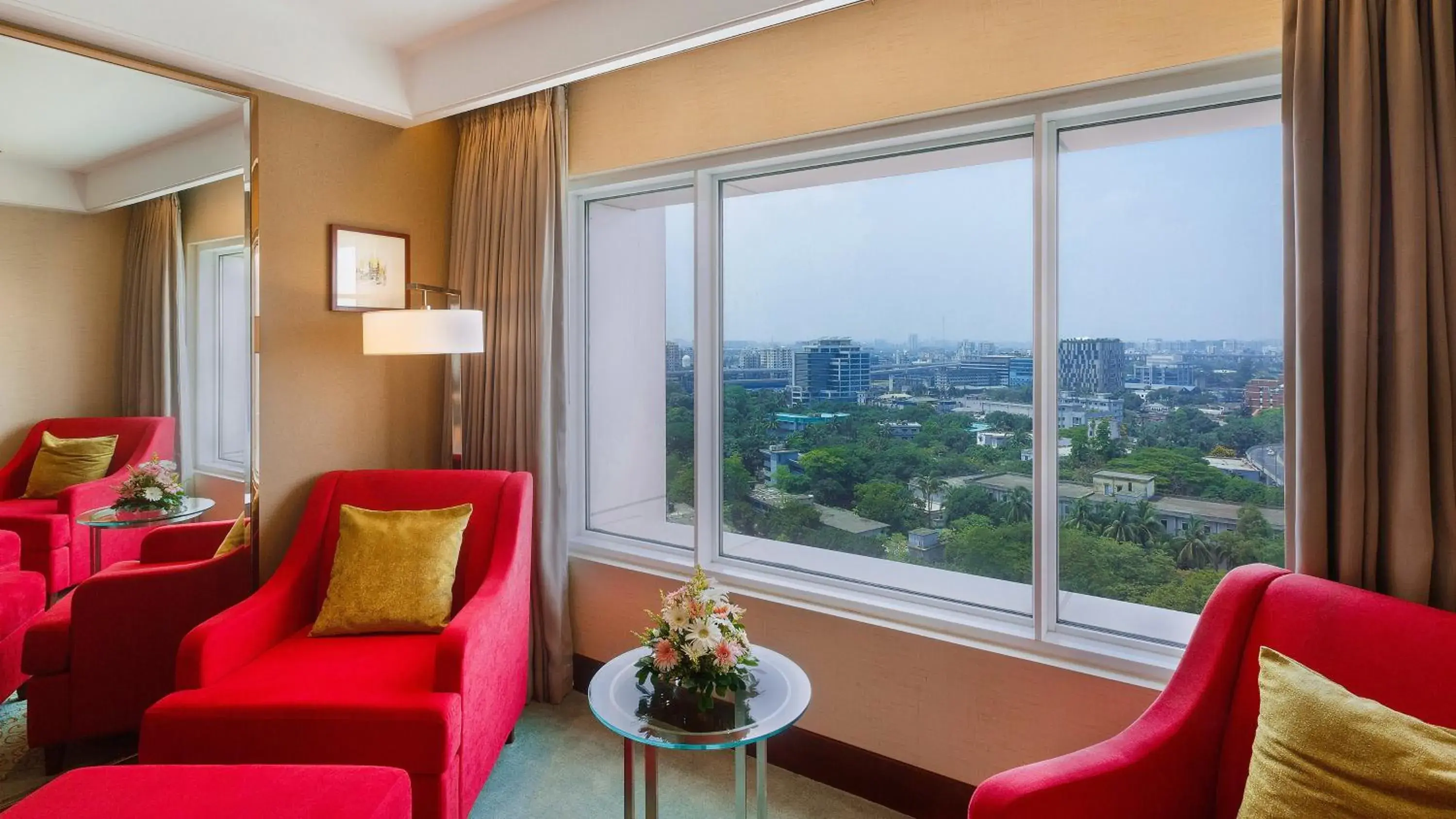 Premium Twin Room with Bath and Shower - City View in Holiday Inn Dhaka City Centre by IHG Premium Twin Room with Bath and Shower - City View in Holiday Inn Dhaka City Centre by IHG