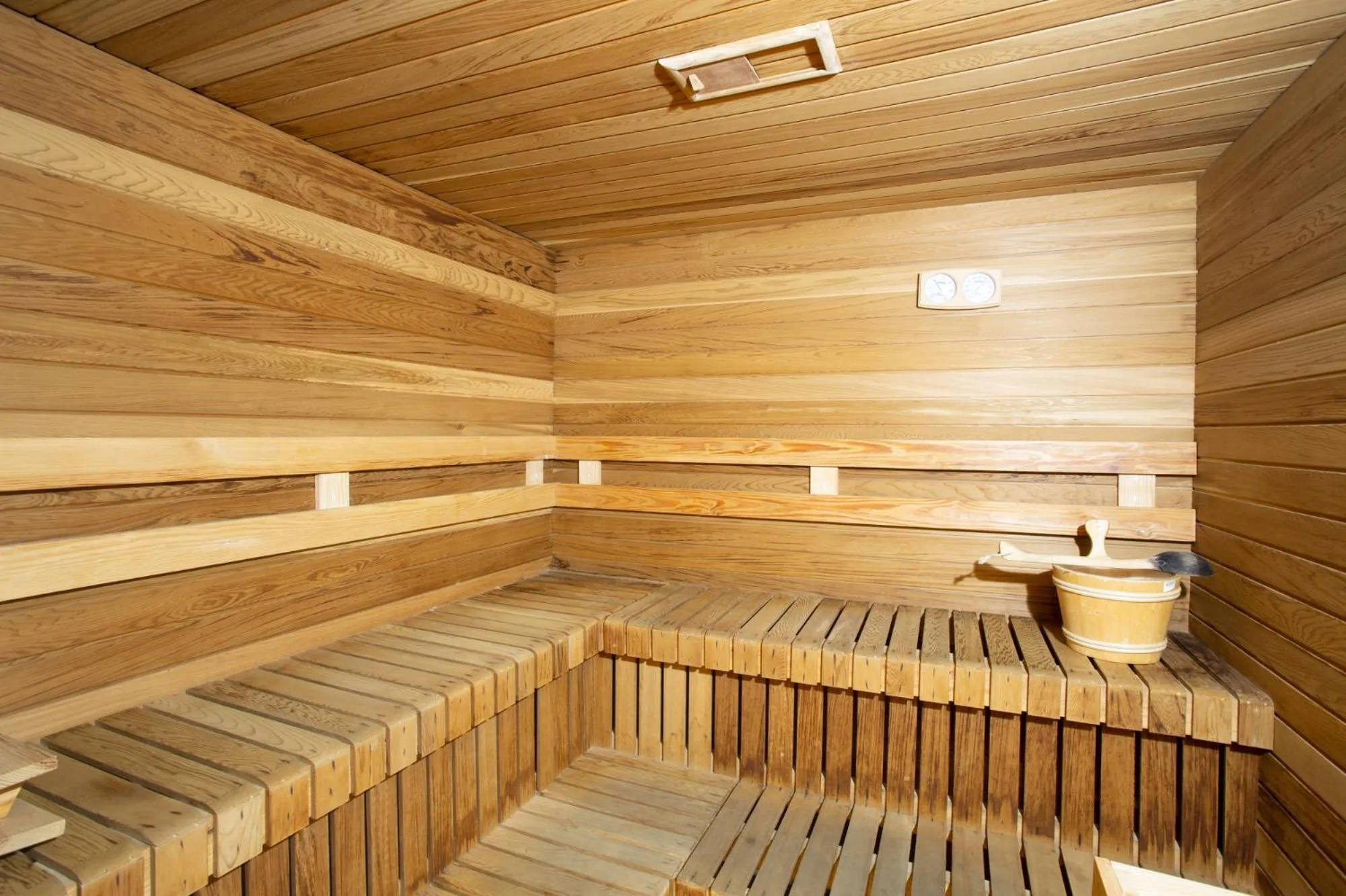 Swimming pool in Holiday Inn Dhaka City Centre by IHG