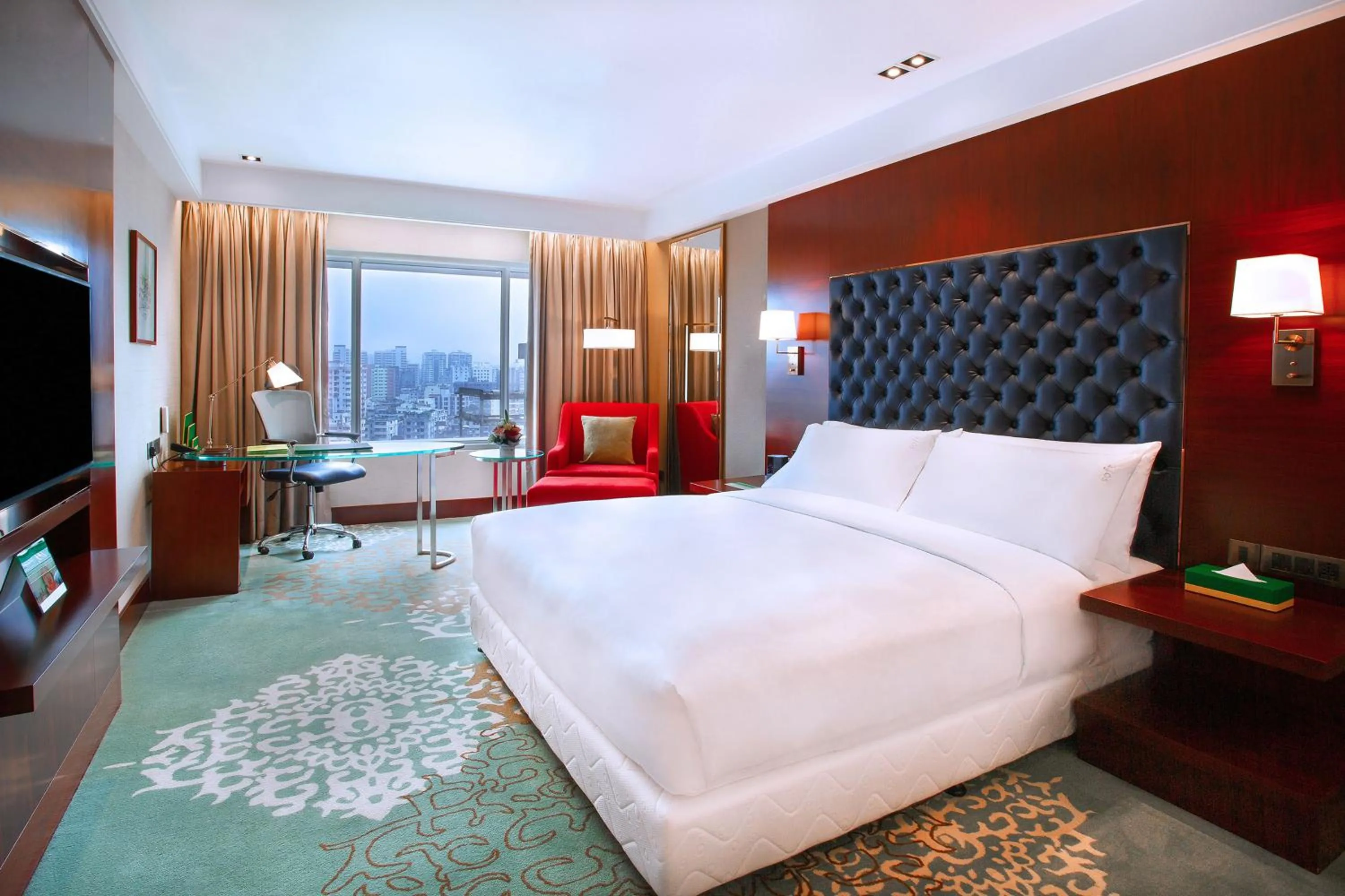 Photo of the whole room, Bed in Holiday Inn Dhaka City Centre by IHG