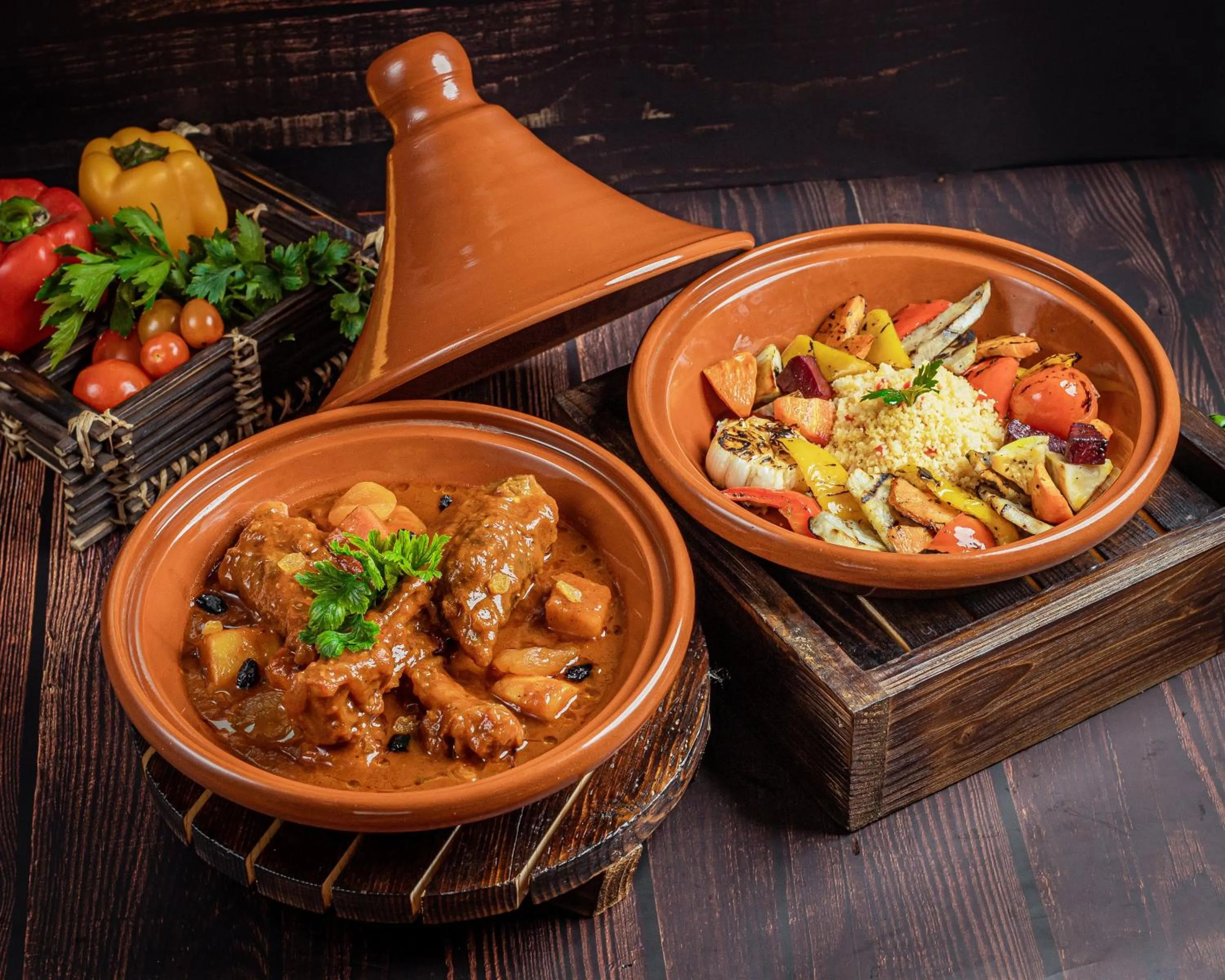 Restaurant/places to eat in Holiday Inn Dhaka City Centre by IHG