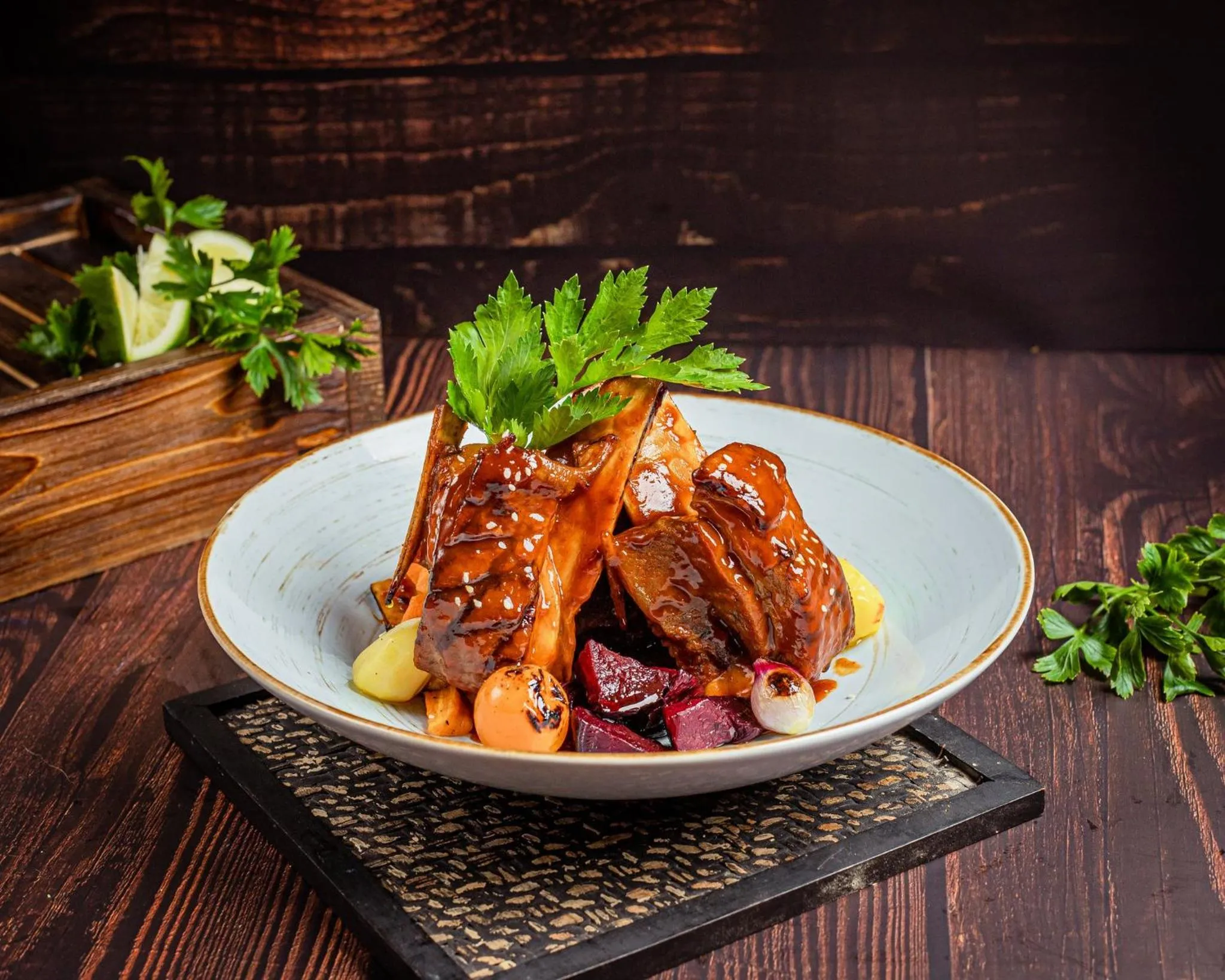 Restaurant/places to eat in Holiday Inn Dhaka City Centre by IHG