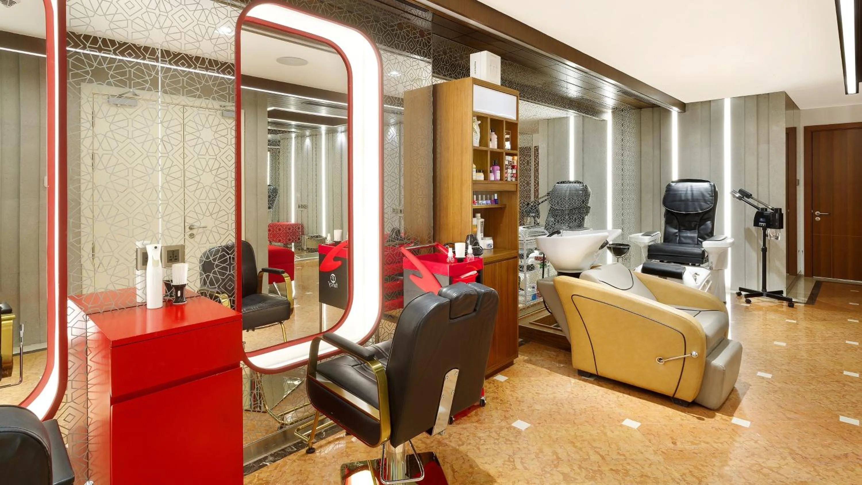 Spa and wellness centre/facilities in Holiday Inn Dhaka City Centre by IHG