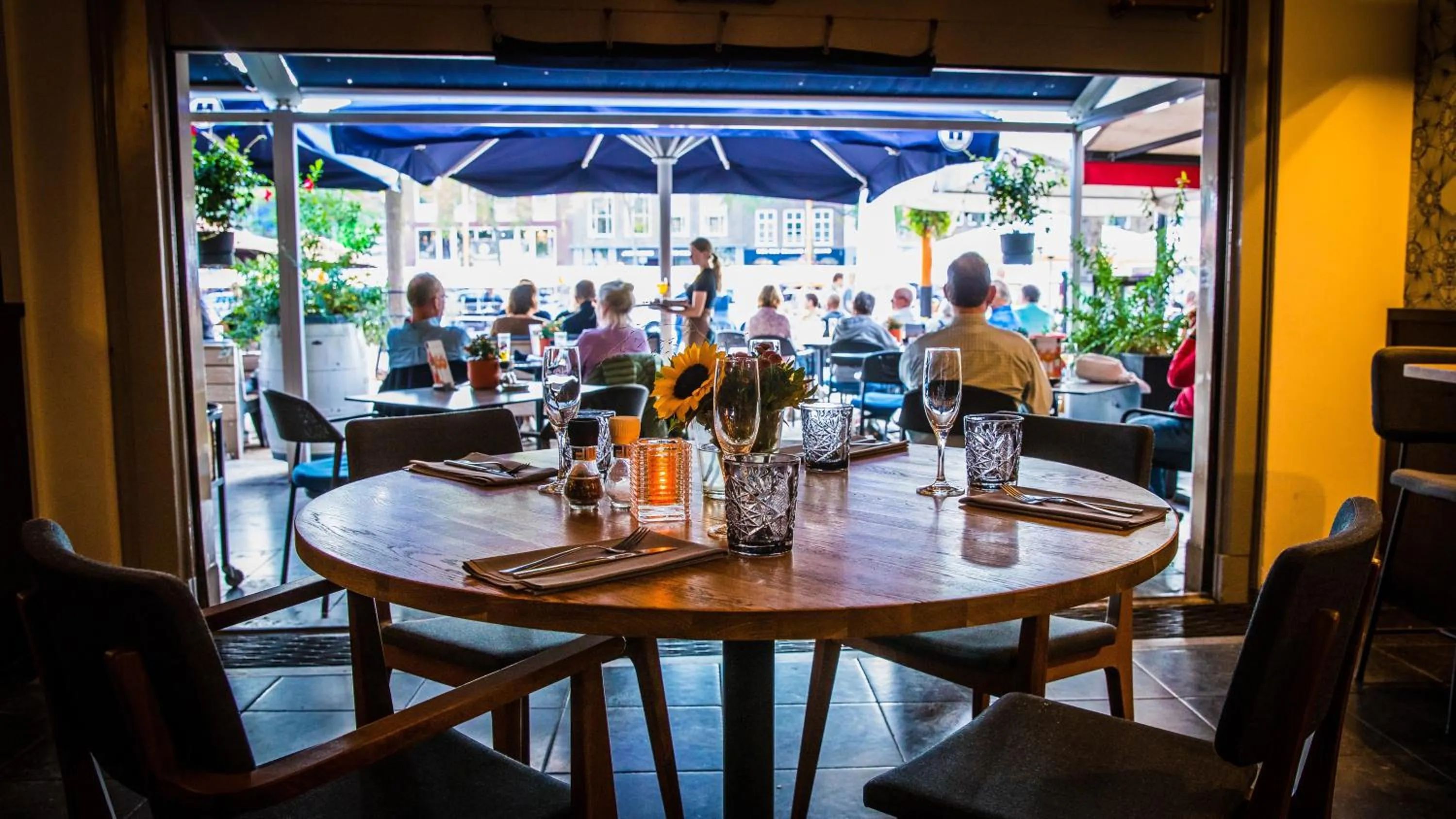 Property building in Hotel Brasserie de Huifkar