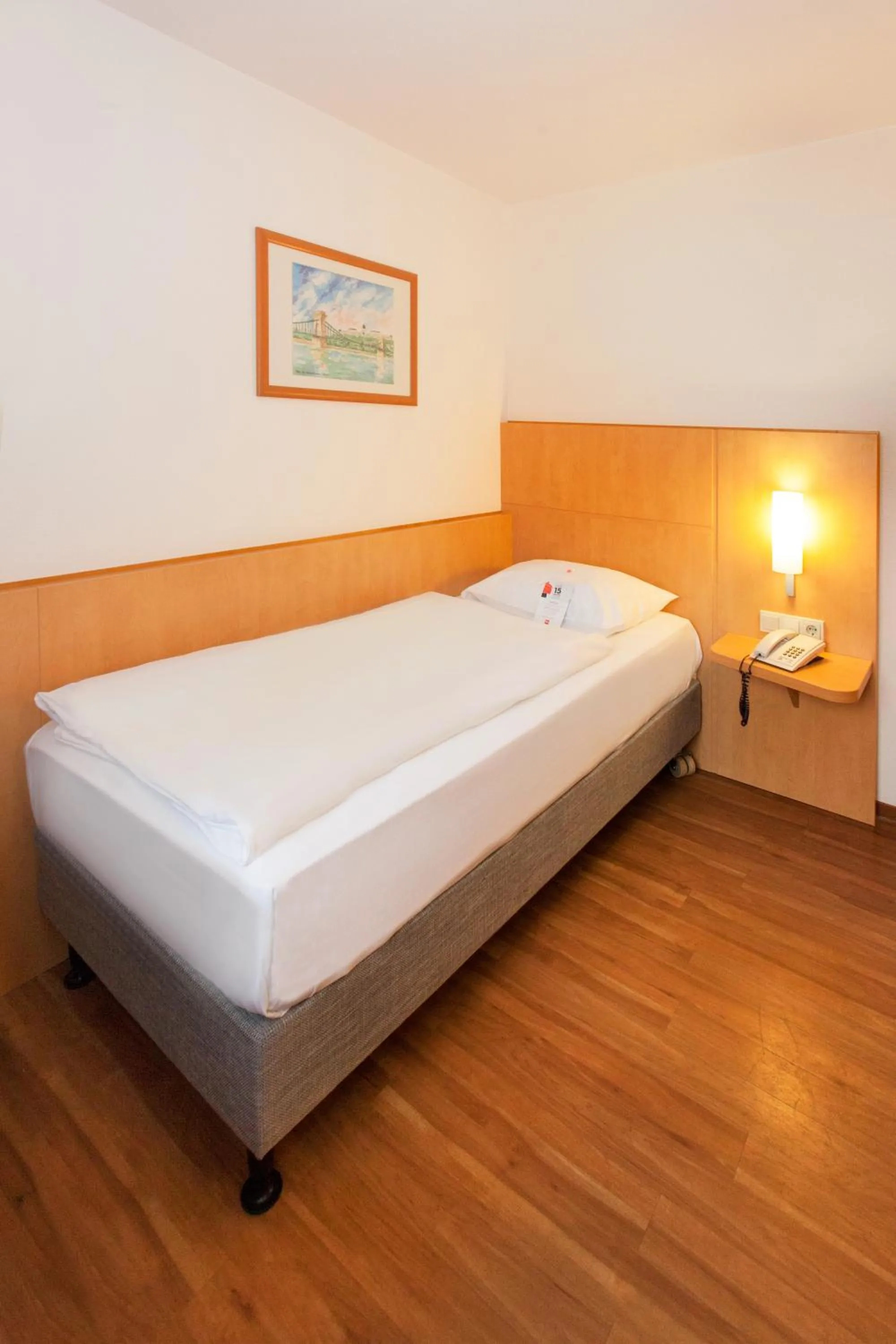 Photo of the whole room, Bed in Saar City Hotel Superior