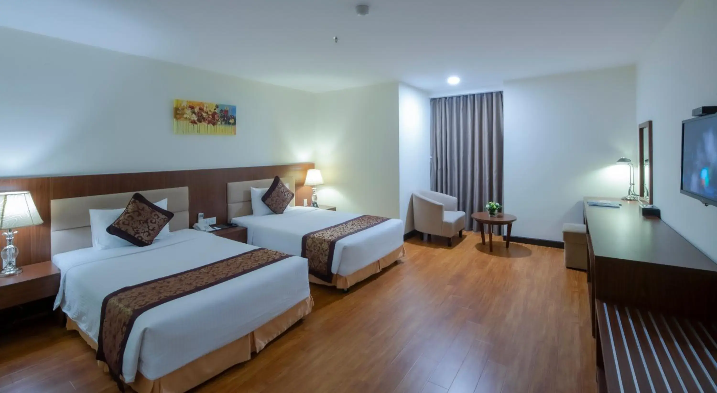 Superior Twin Room with Bathtub in Muong Thanh Grand Da Nang Hotel Superior Twin Room with Bathtub in Muong Thanh Grand Da Nang Hotel