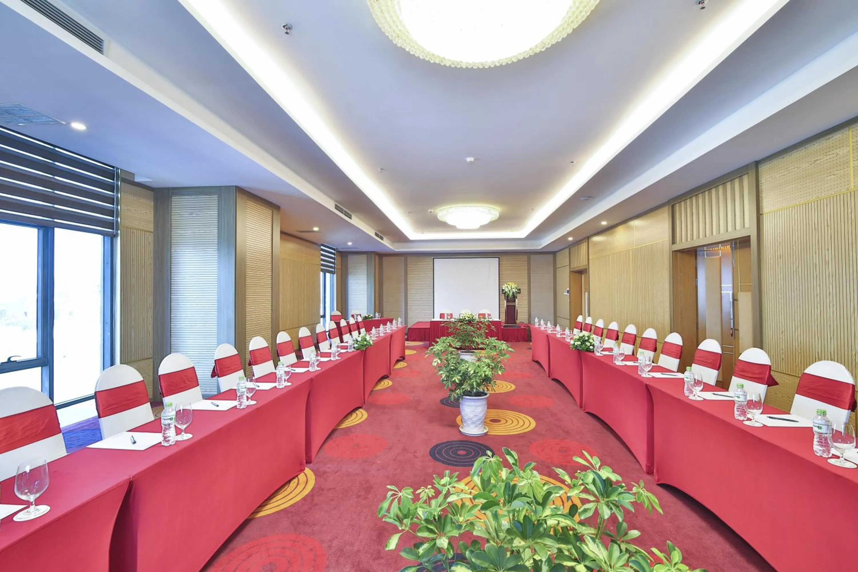 Business facilities in Muong Thanh Grand Da Nang Hotel
