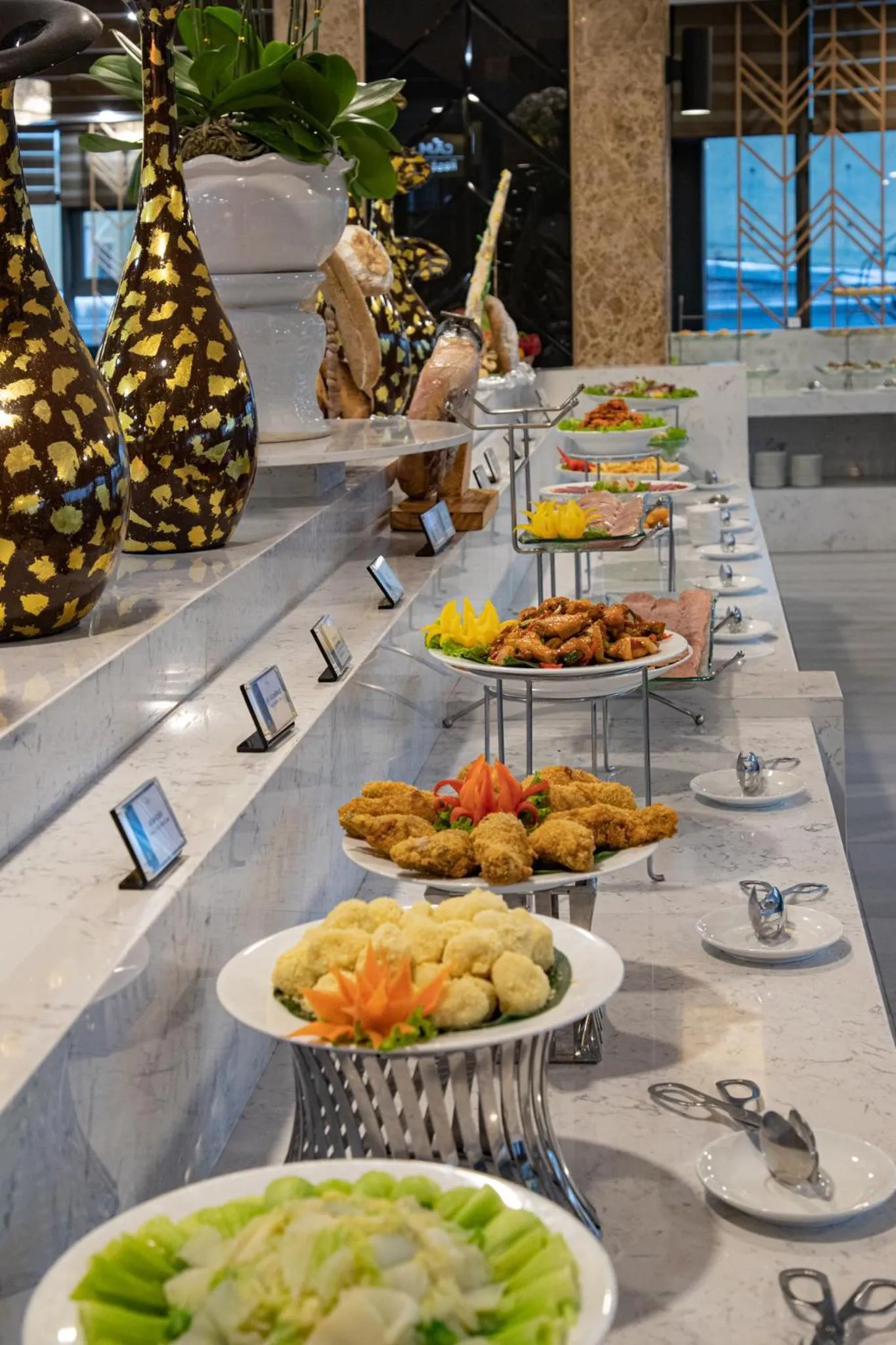 Food and drinks in Muong Thanh Grand Da Nang Hotel