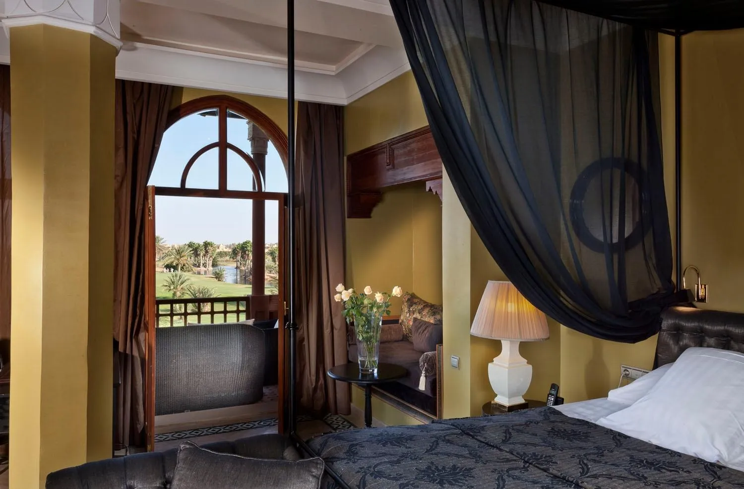 Balcony/Terrace, Bed in Golf Club Rotana Palmeraie