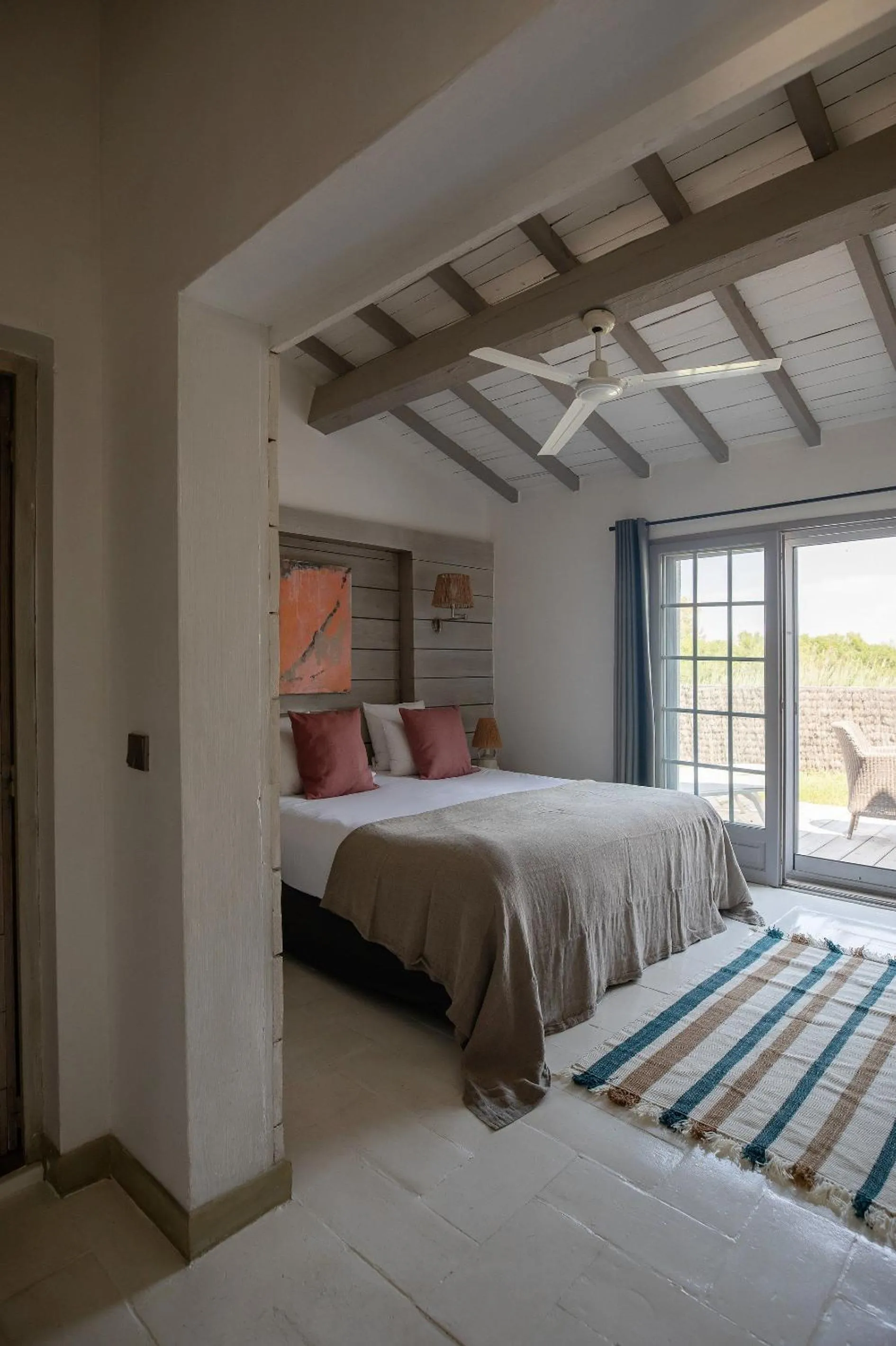 Bedroom, Bed in Hôtel Restaurant Les Arnelles