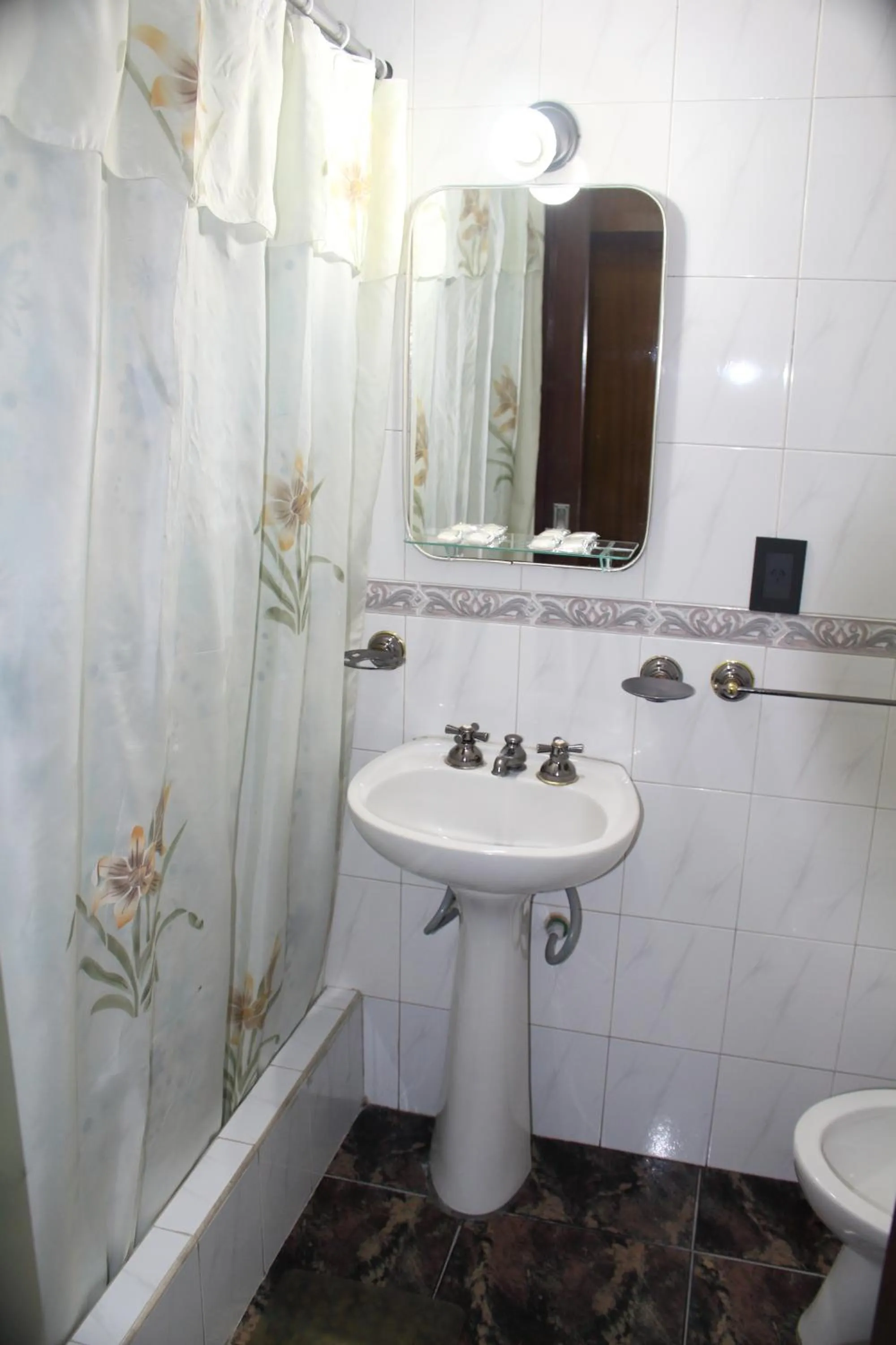 Toilet in Hosteria Los Cuartos