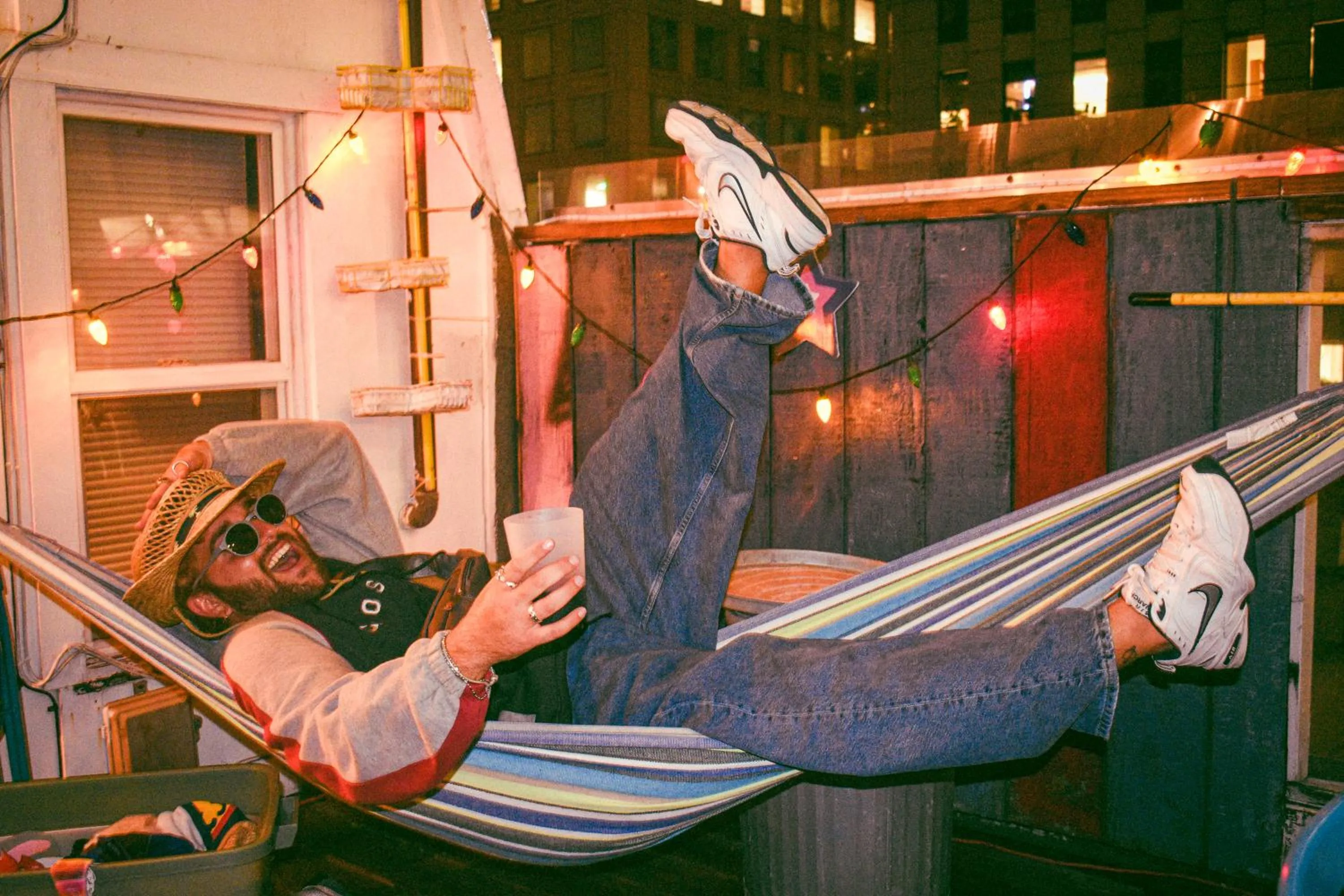 group of guests in ITH San Francisco Pacific Tradewinds Backpacker Hostel