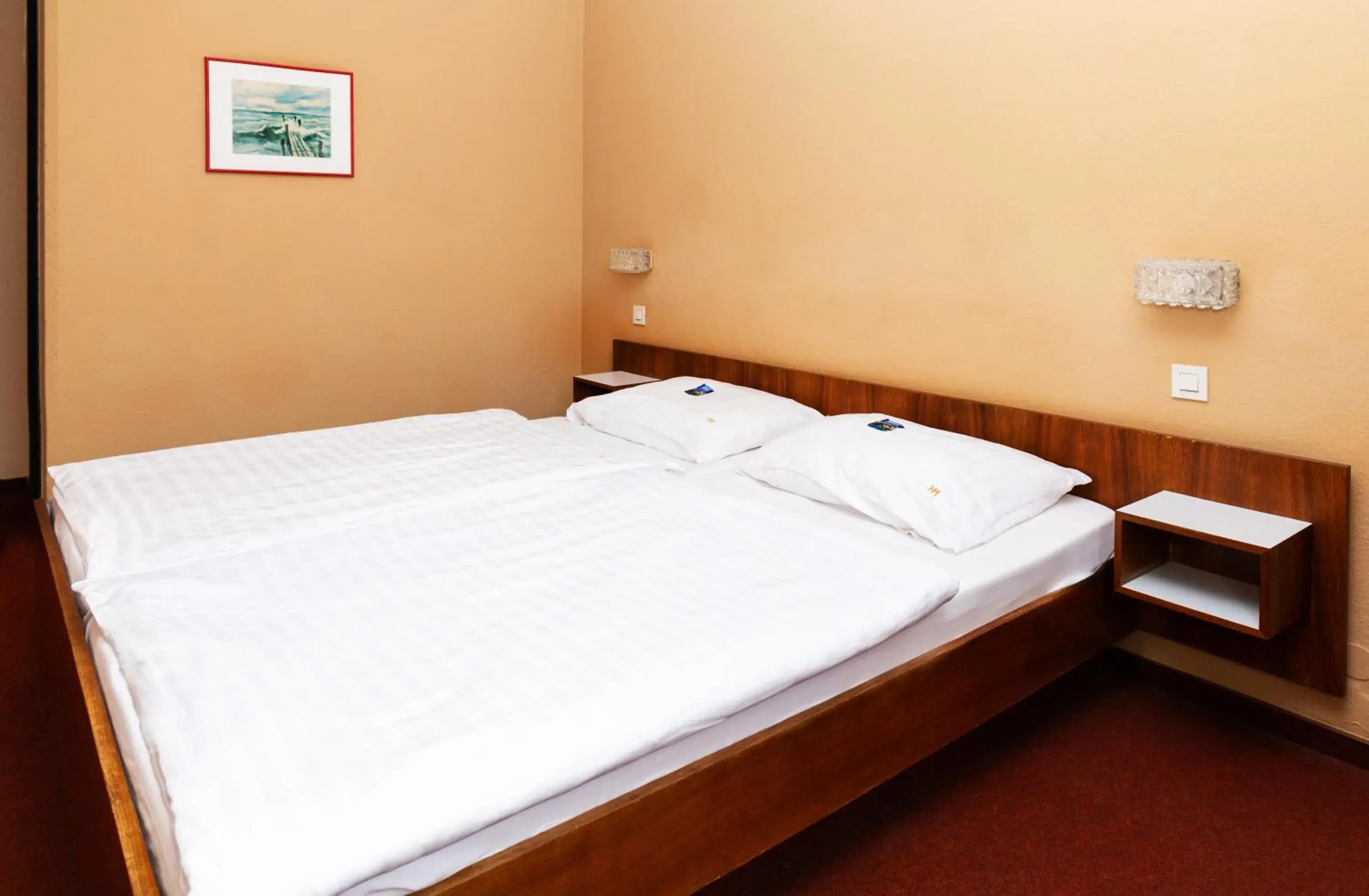 Double Room in Hotel Meran Hallenbad & Sauna Double Room in Hotel Meran Hallenbad & Sauna