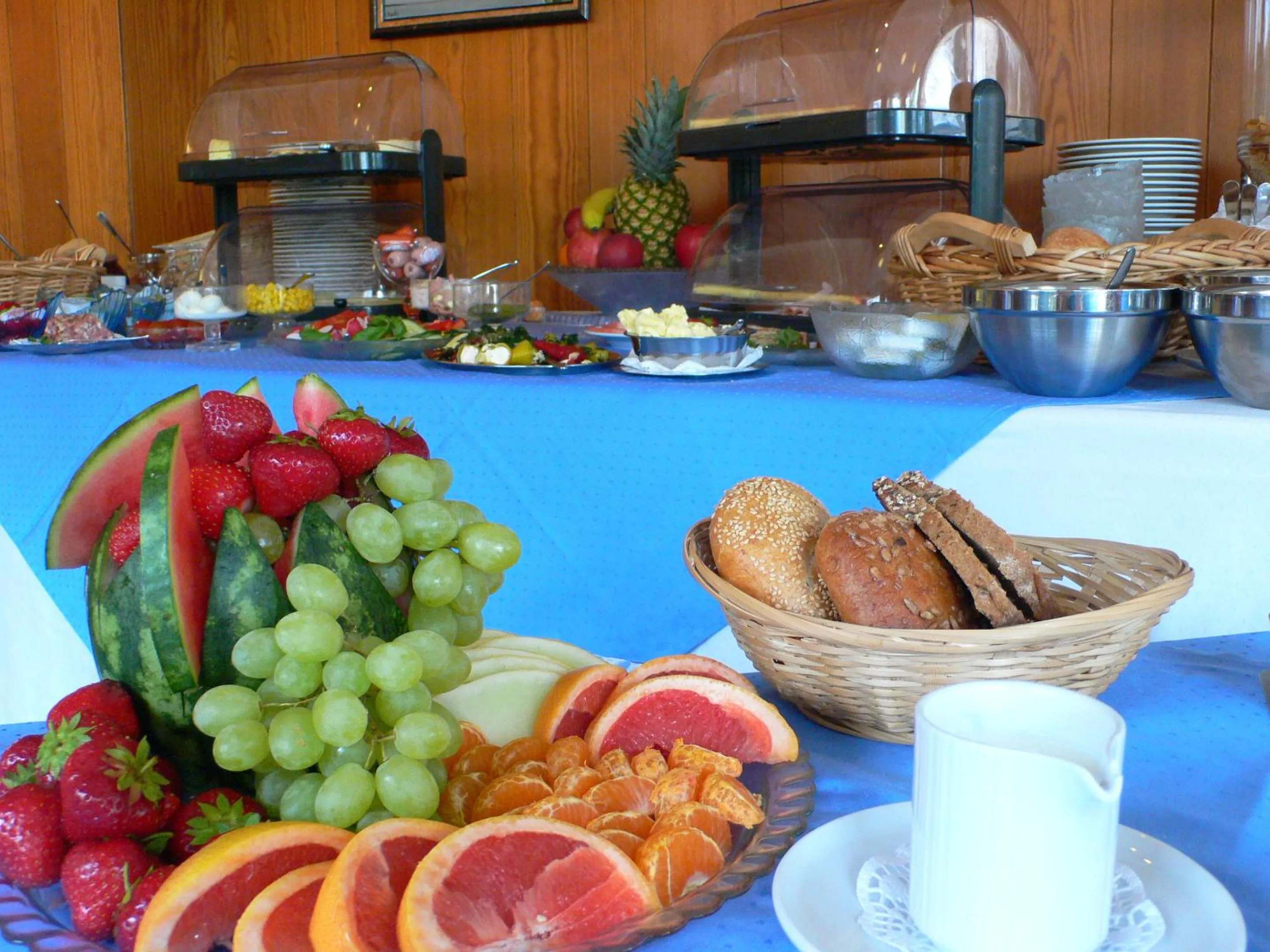 Food and drinks in Hotel Meran Hallenbad & Sauna