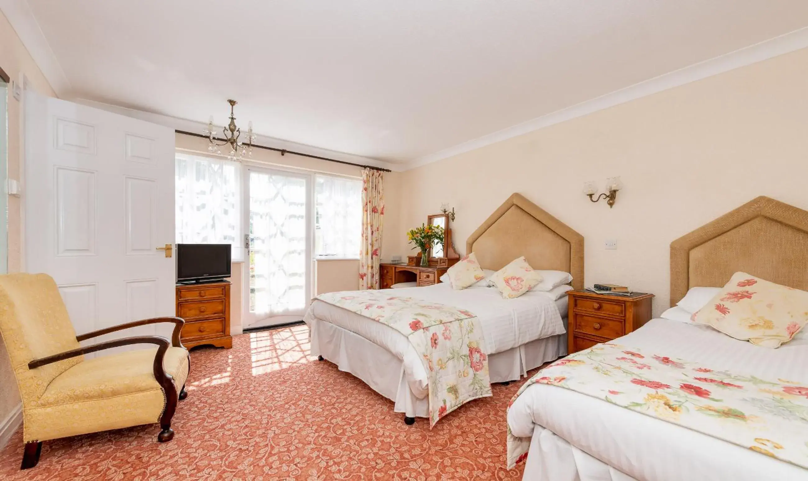 Family Room in Royal Glen Hotel Family Room in Royal Glen Hotel