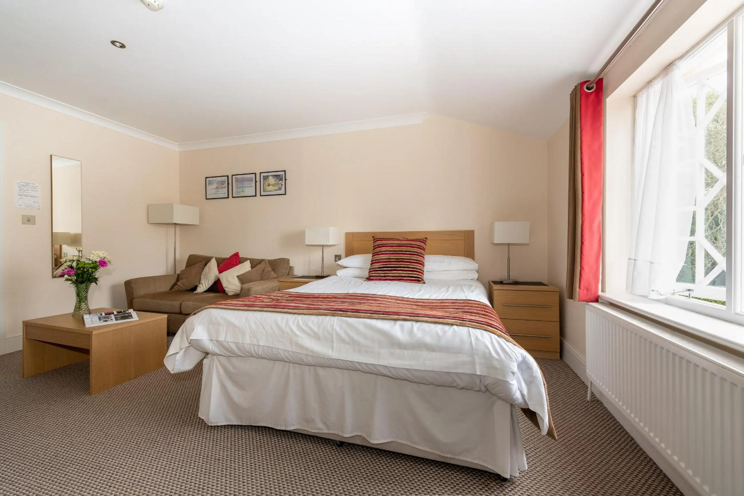 Bed in Royal Glen Hotel