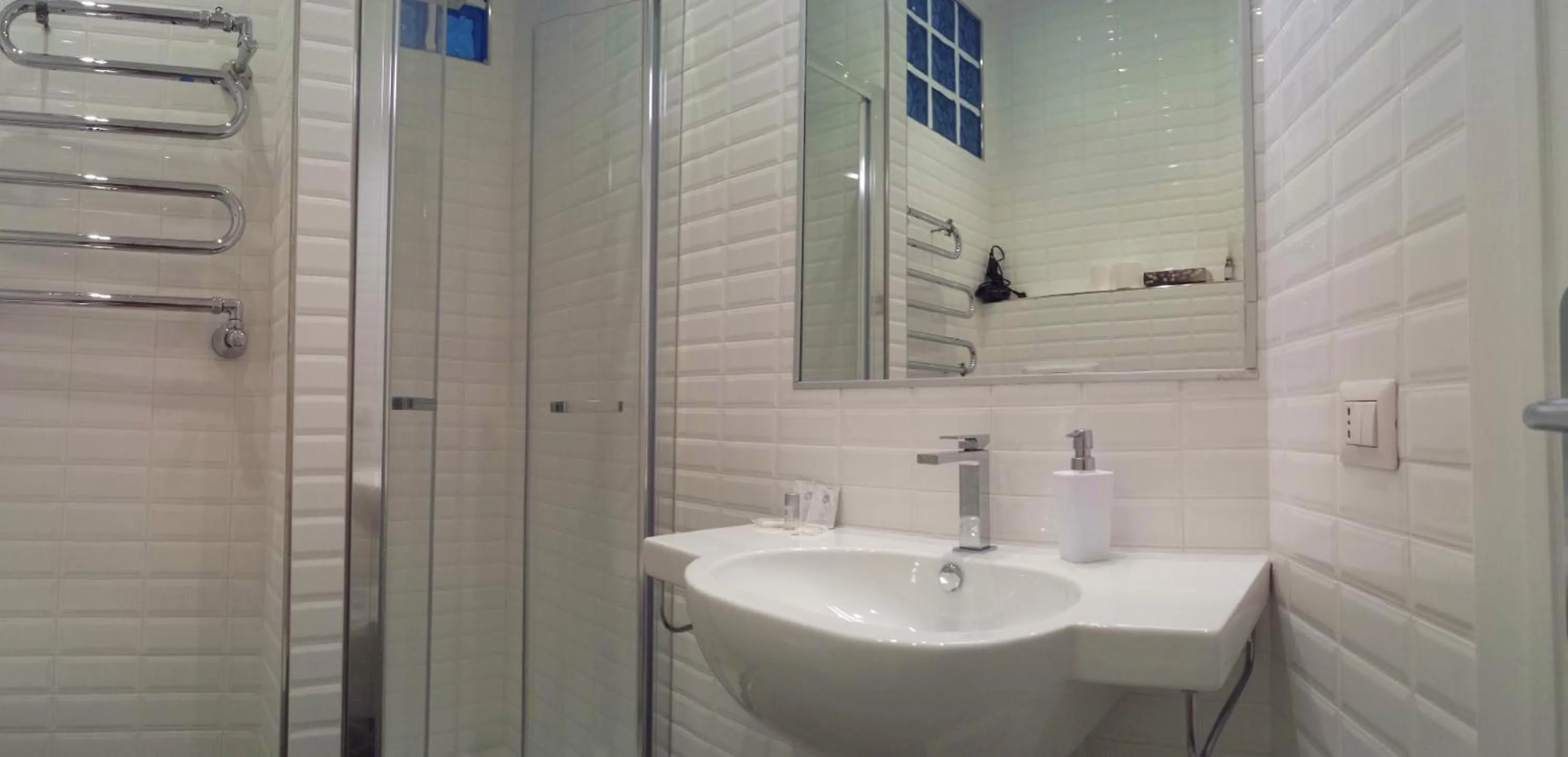 Bathroom in EMI's Guest House