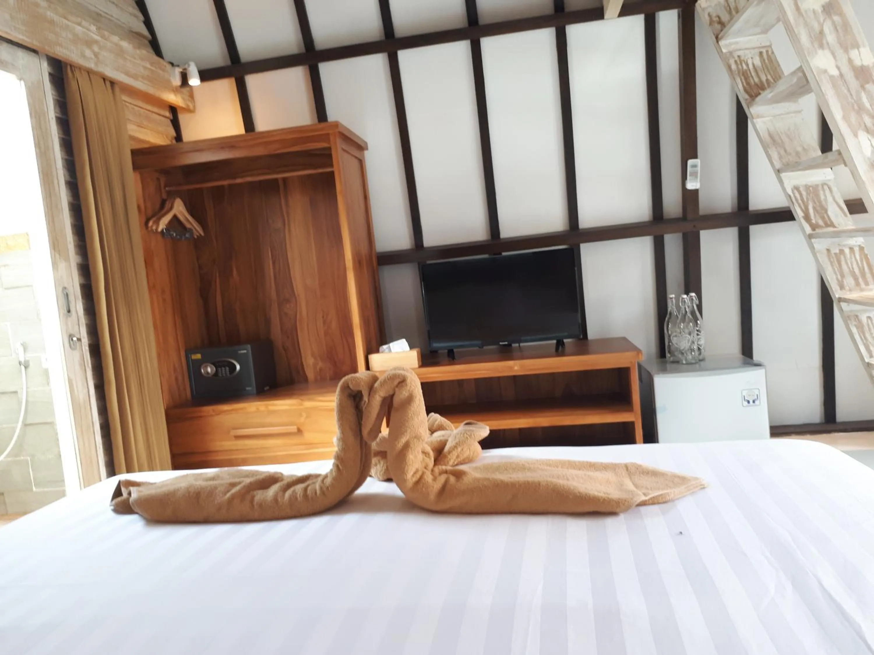 TV and multimedia, Bed in Coco Bale