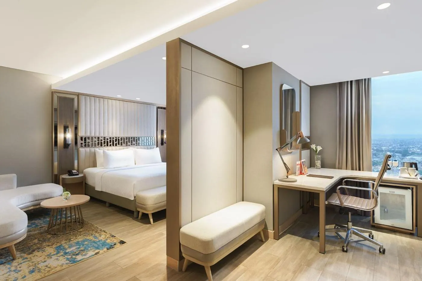 Coffee/tea facilities, Bed in Swiss-Belhotel Solo