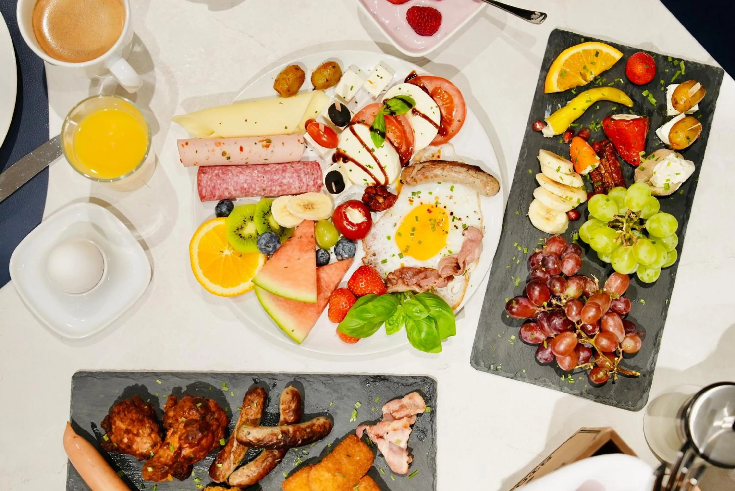 Arthotel Ambassador Wiesbaden - FREE PARKING