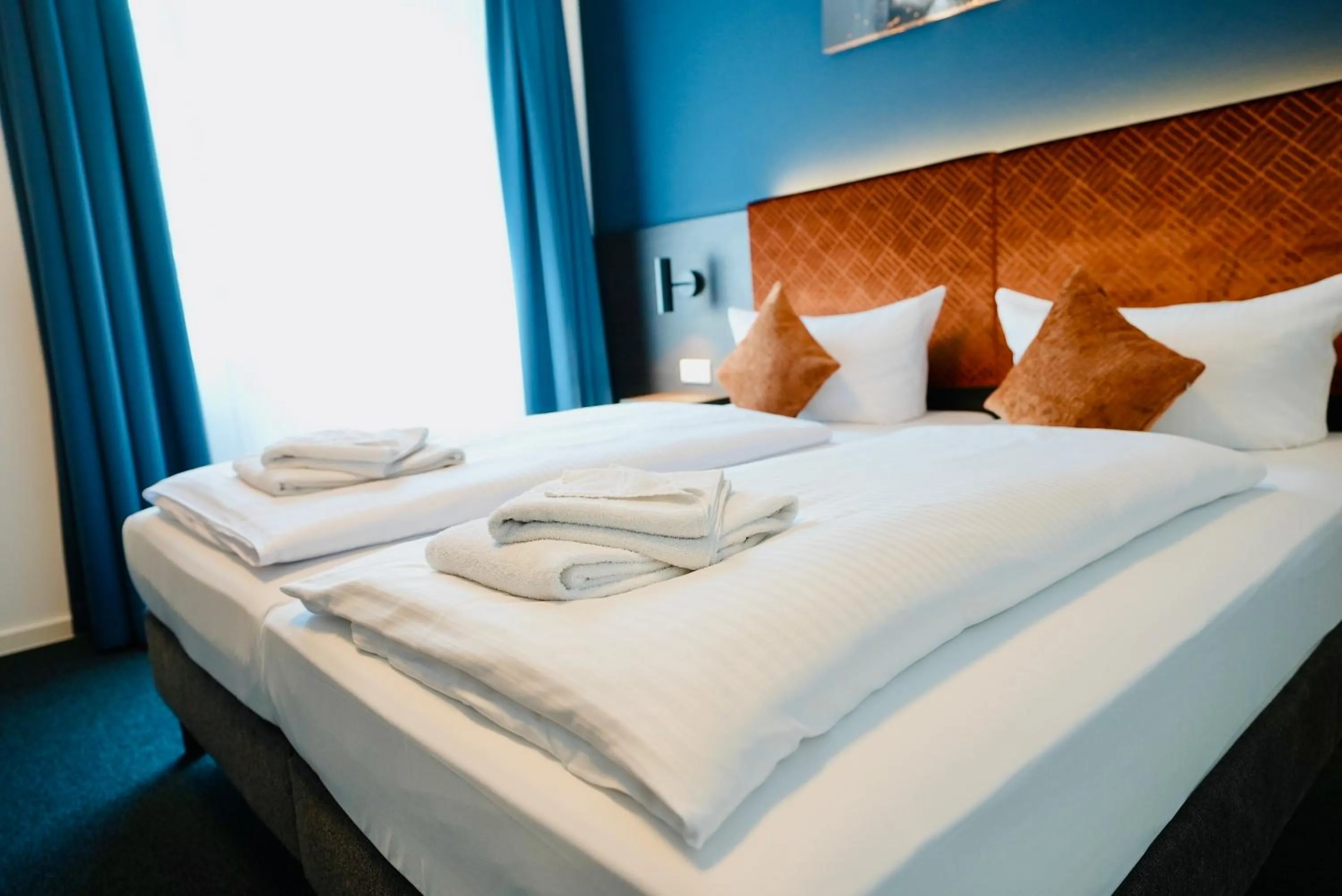 Bed in Arthotel Ambassador Wiesbaden - FREE PARKING