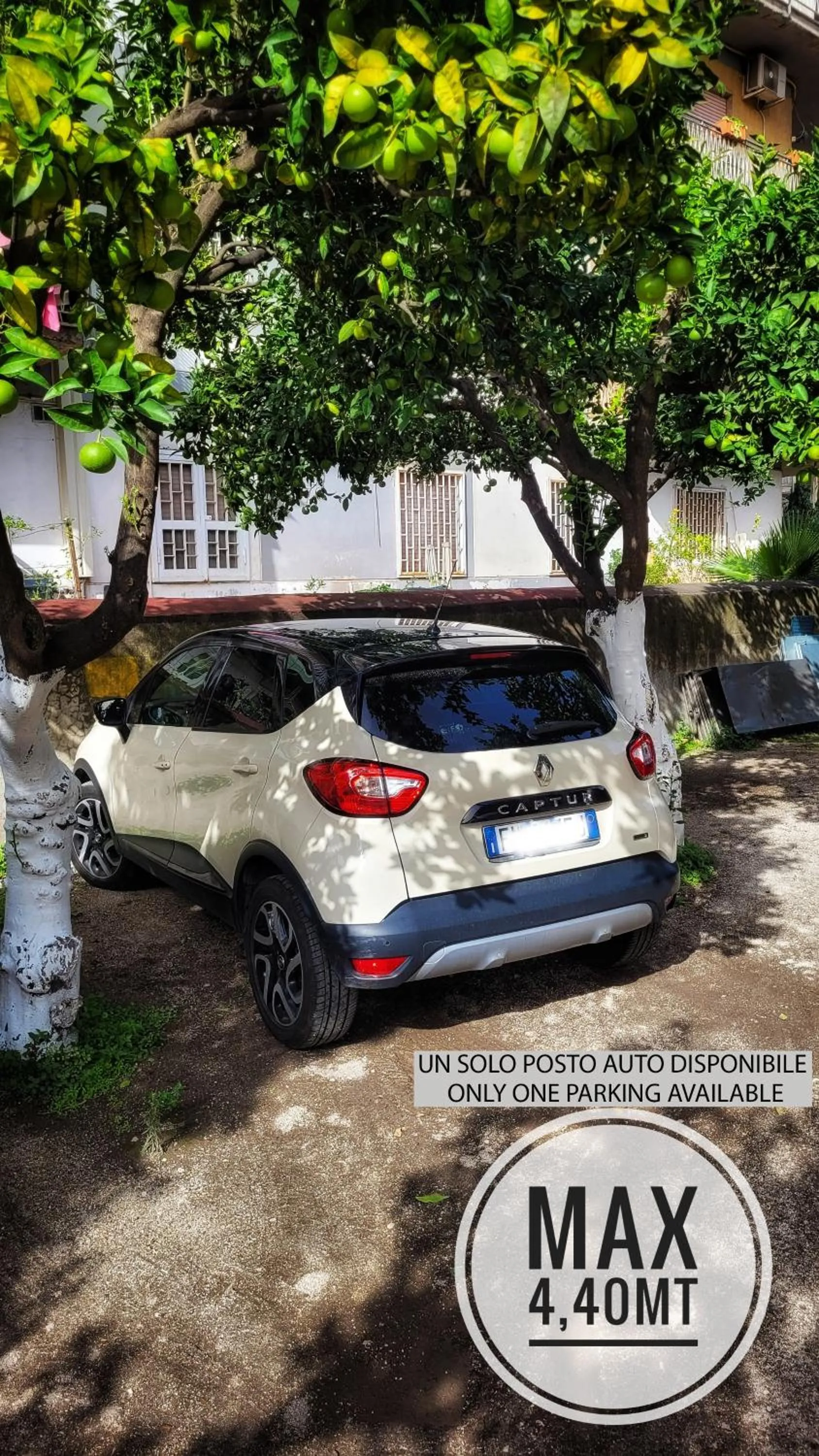 Parking in Tufo Giallo Rooms