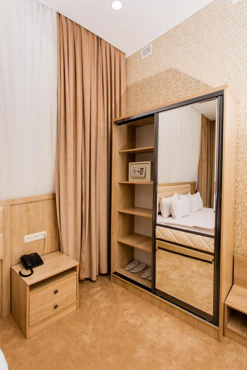 safe in Gabrielle International Hotel