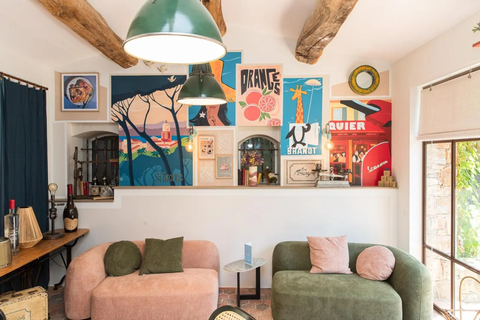 Lounge or bar in Domaine Les Mésanges