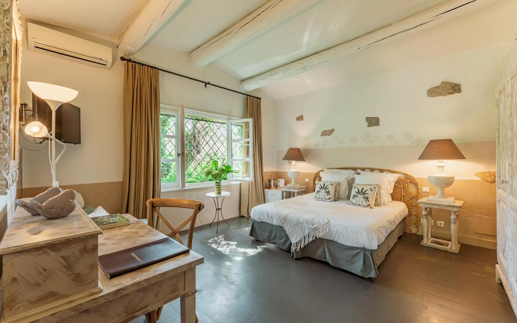 Bed in Domaine Les Mésanges