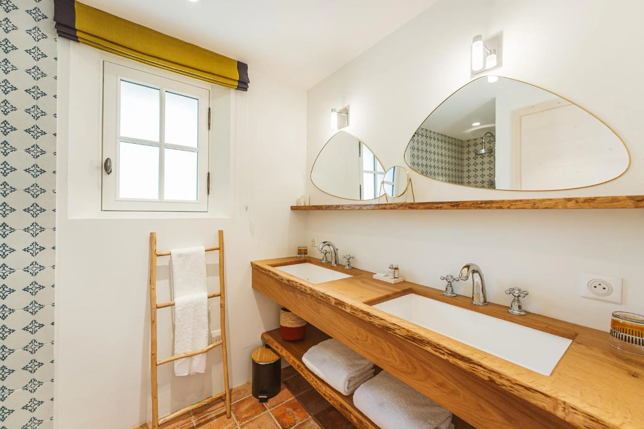 Shower in Domaine Les Mésanges