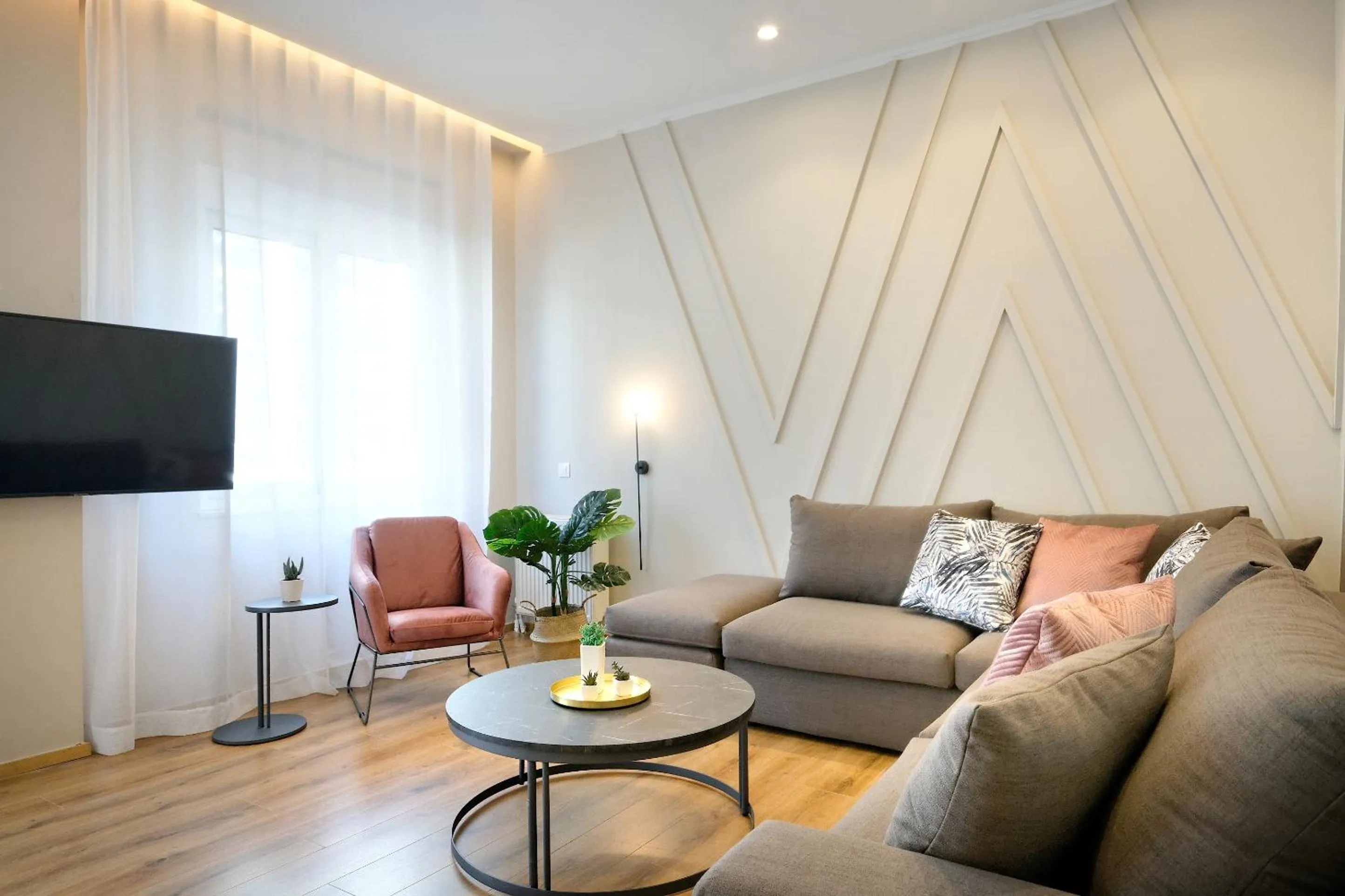 TV and multimedia in The Flirty Athens apartment