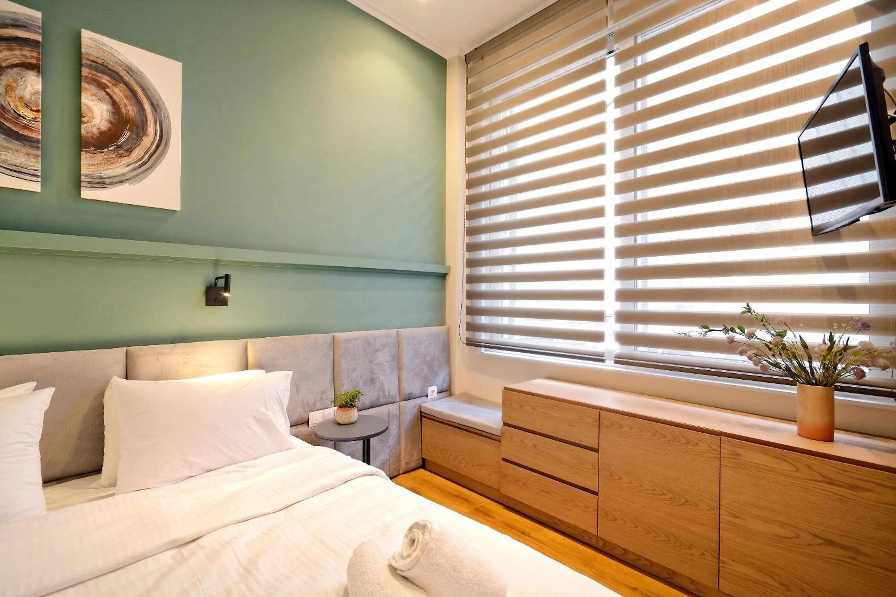 Bed in The Flirty Athens apartment