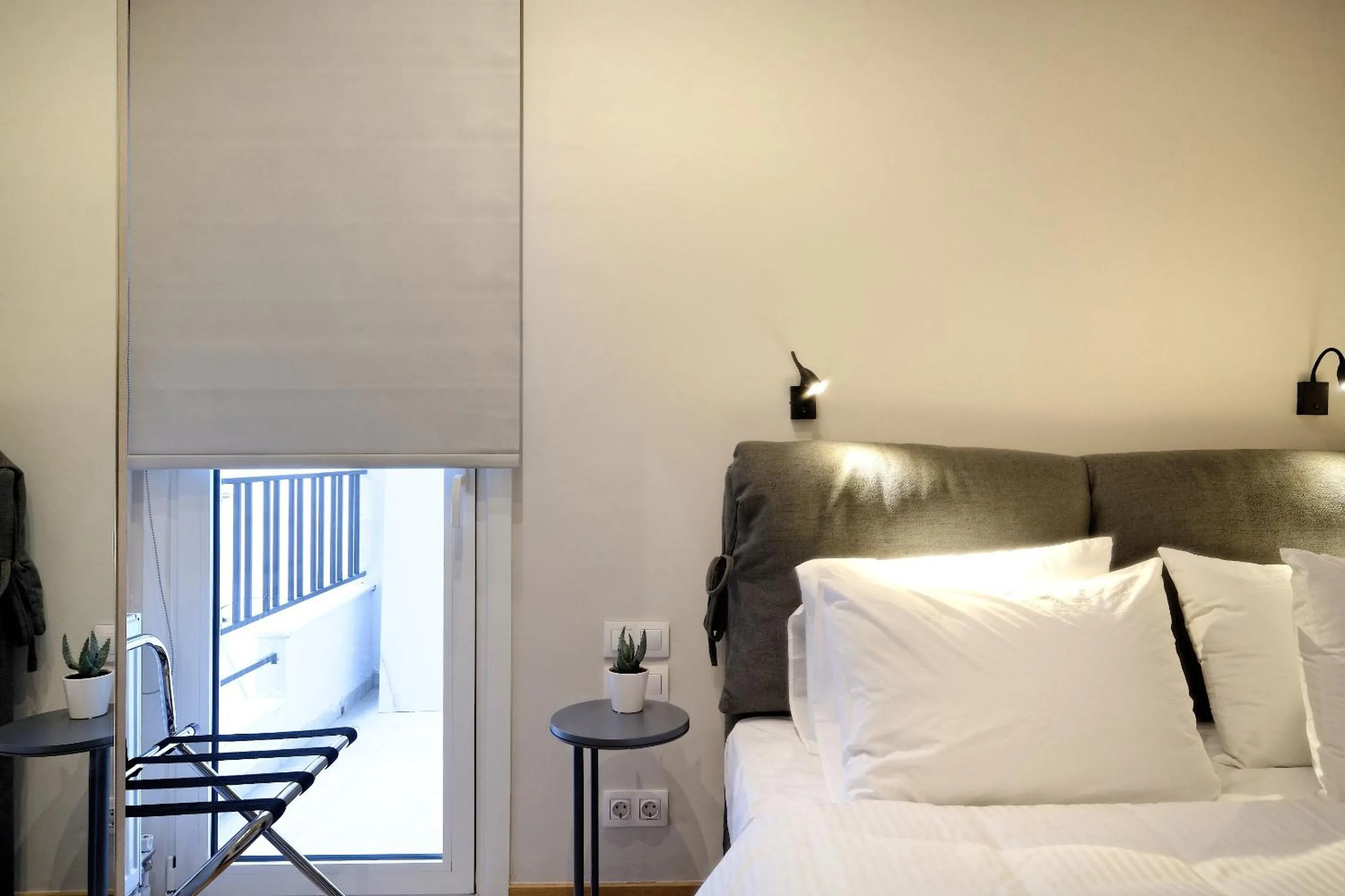 Bed in The Flirty Athens apartment