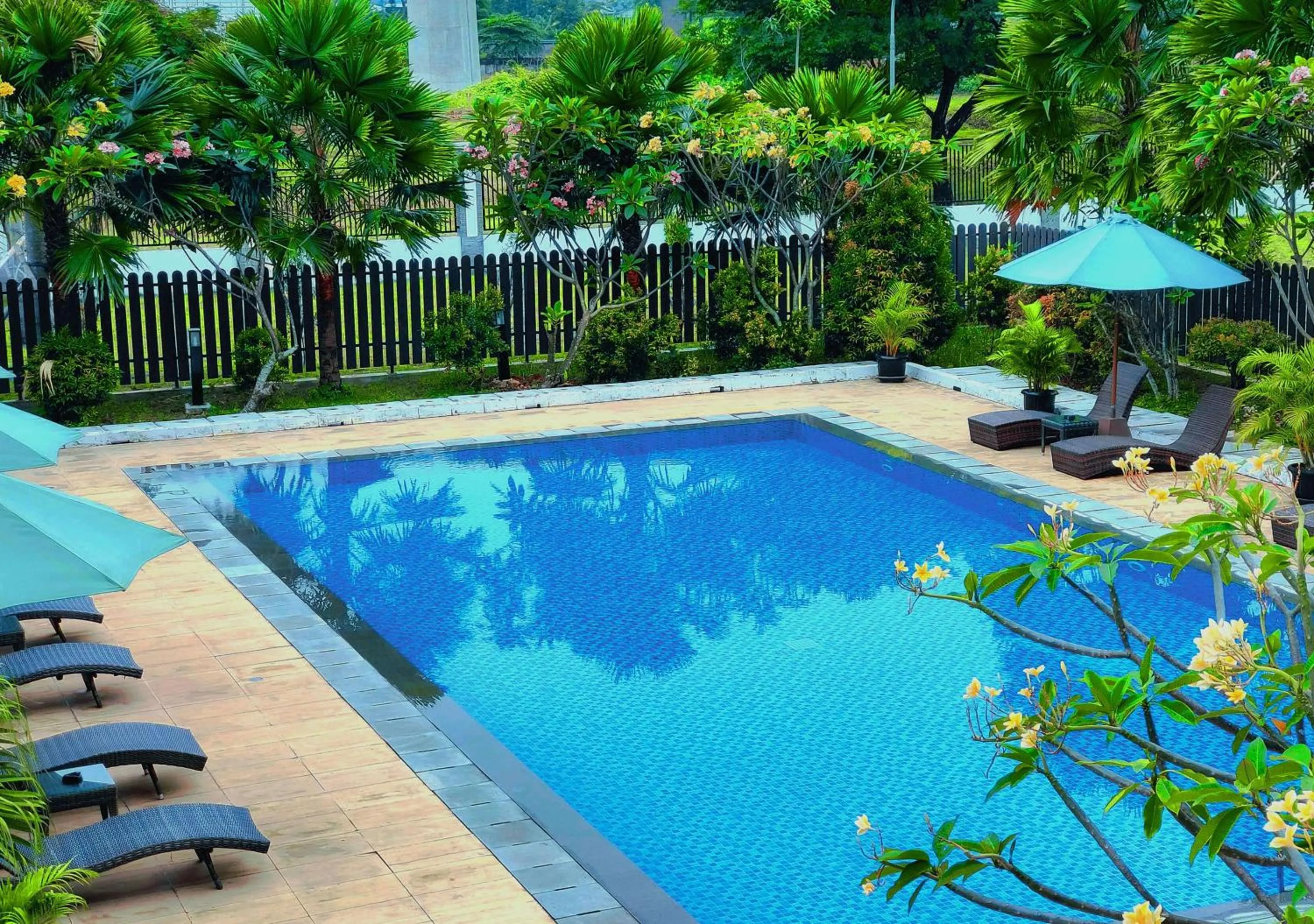 Pool view in Le Premier Hotel Deltamas