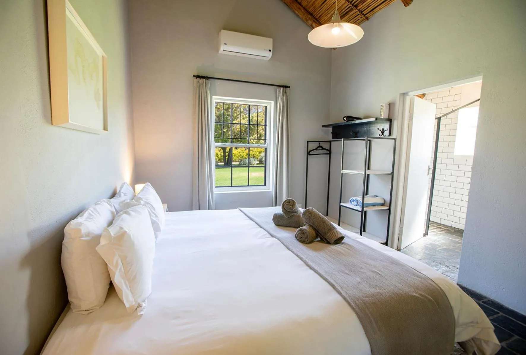 Bedroom, Bed in Saronsberg Vineyard Cottages