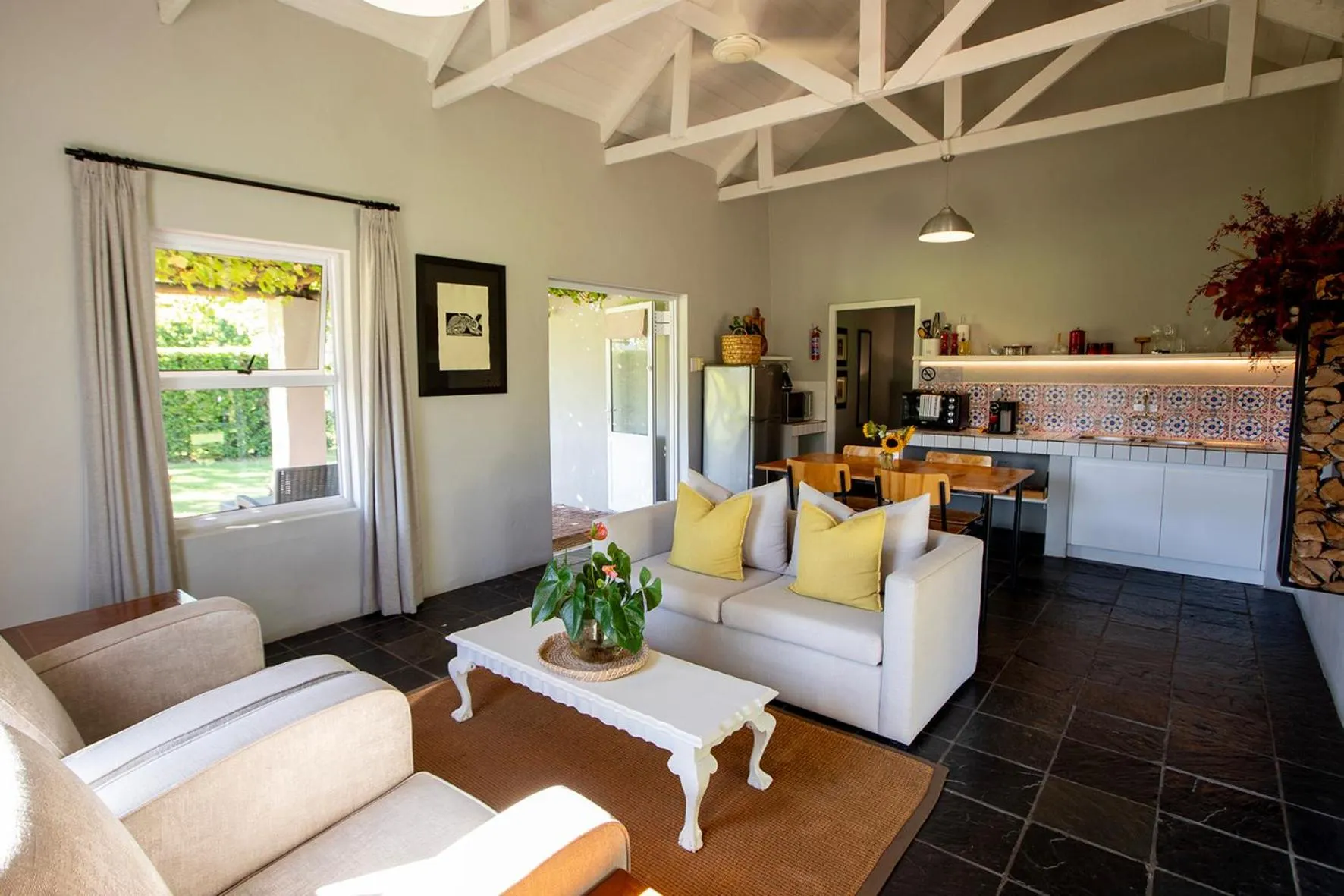 Living room in Saronsberg Vineyard Cottages