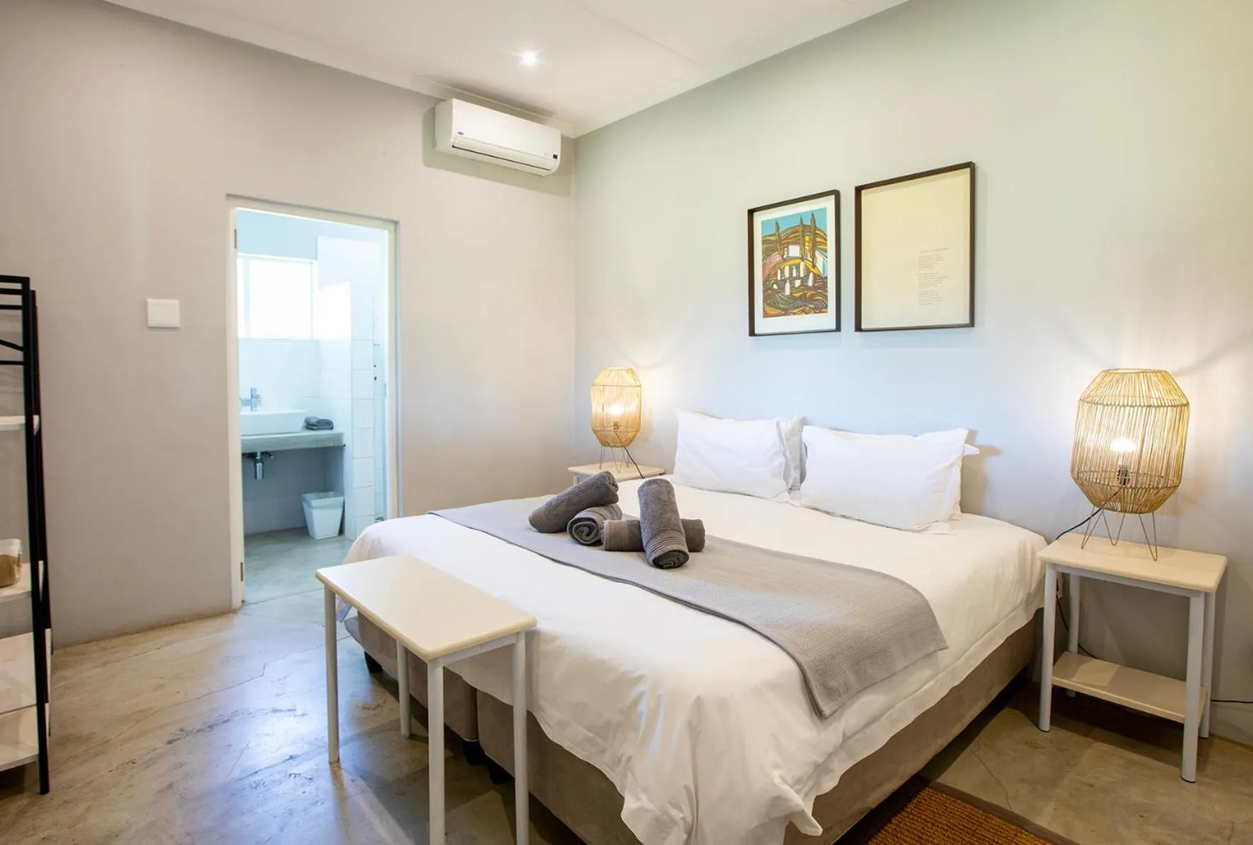 Bedroom, Bed in Saronsberg Vineyard Cottages