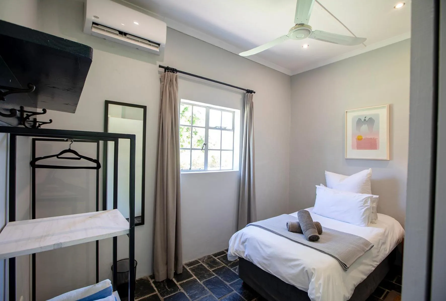 Bedroom, Bed in Saronsberg Vineyard Cottages