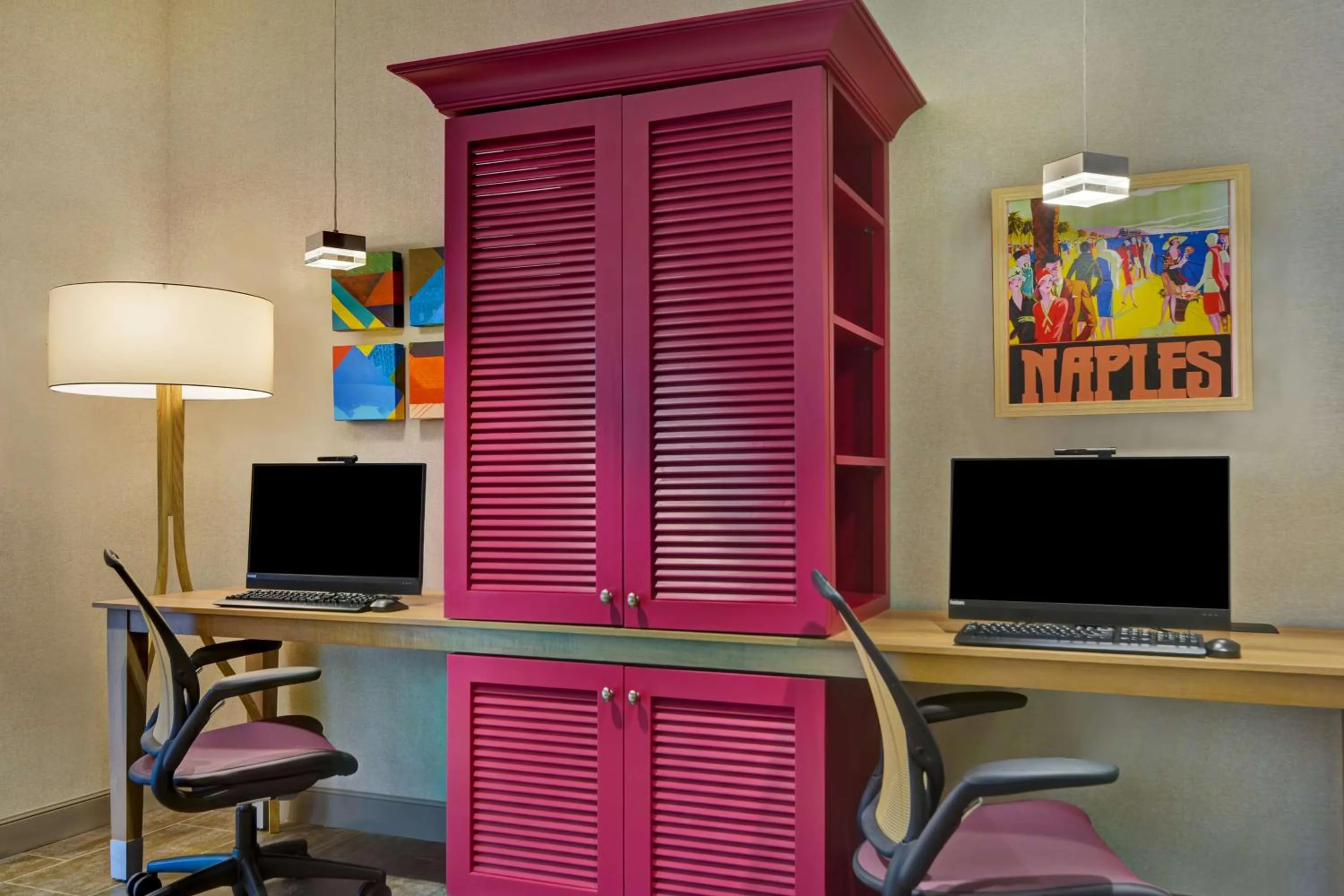 Business facilities in Home2 Suites By Hilton Naples I-75 Pine Ridge Road