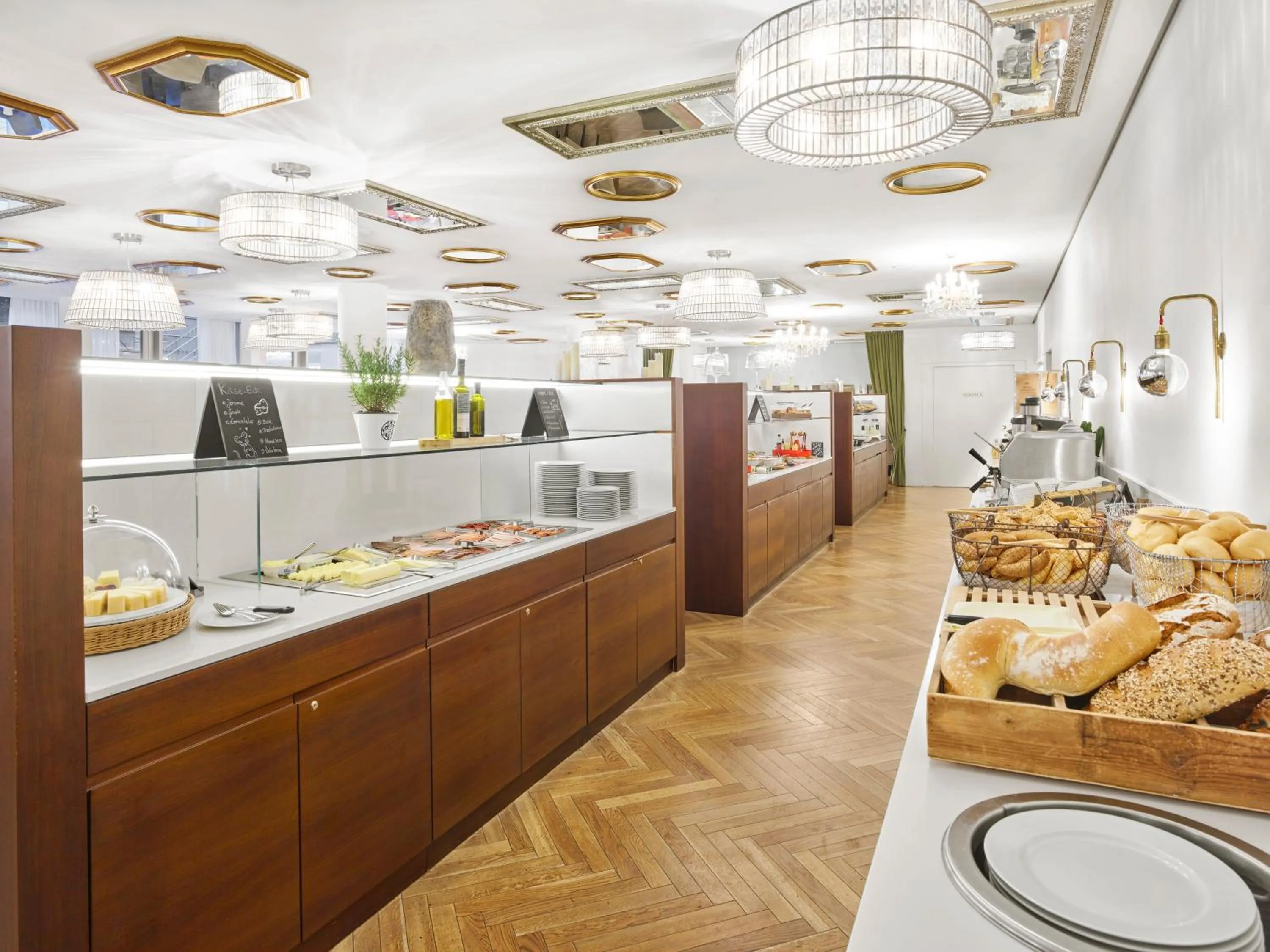 Restaurant/places to eat in MAXX by Steigenberger Vienna