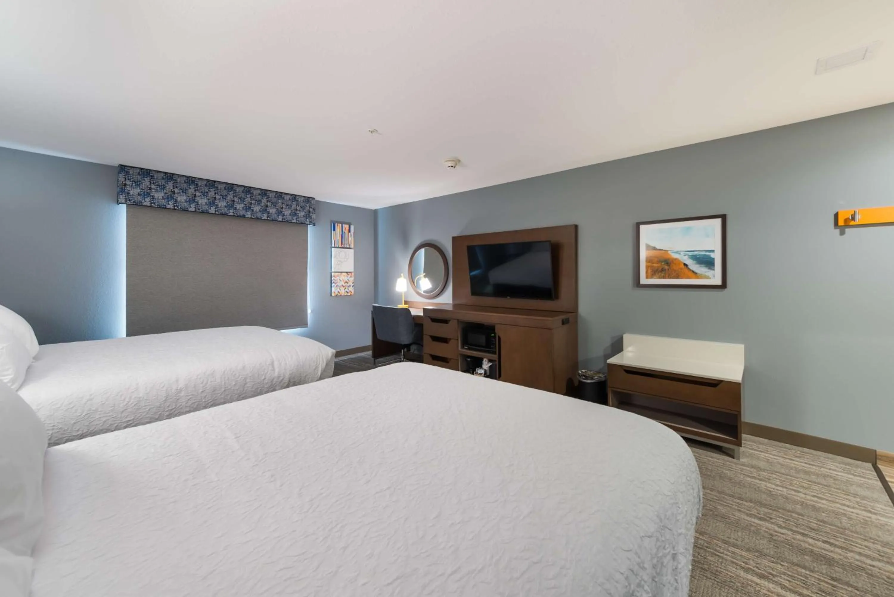 Bedroom, Bed in Hampton Inn Niles, Mi