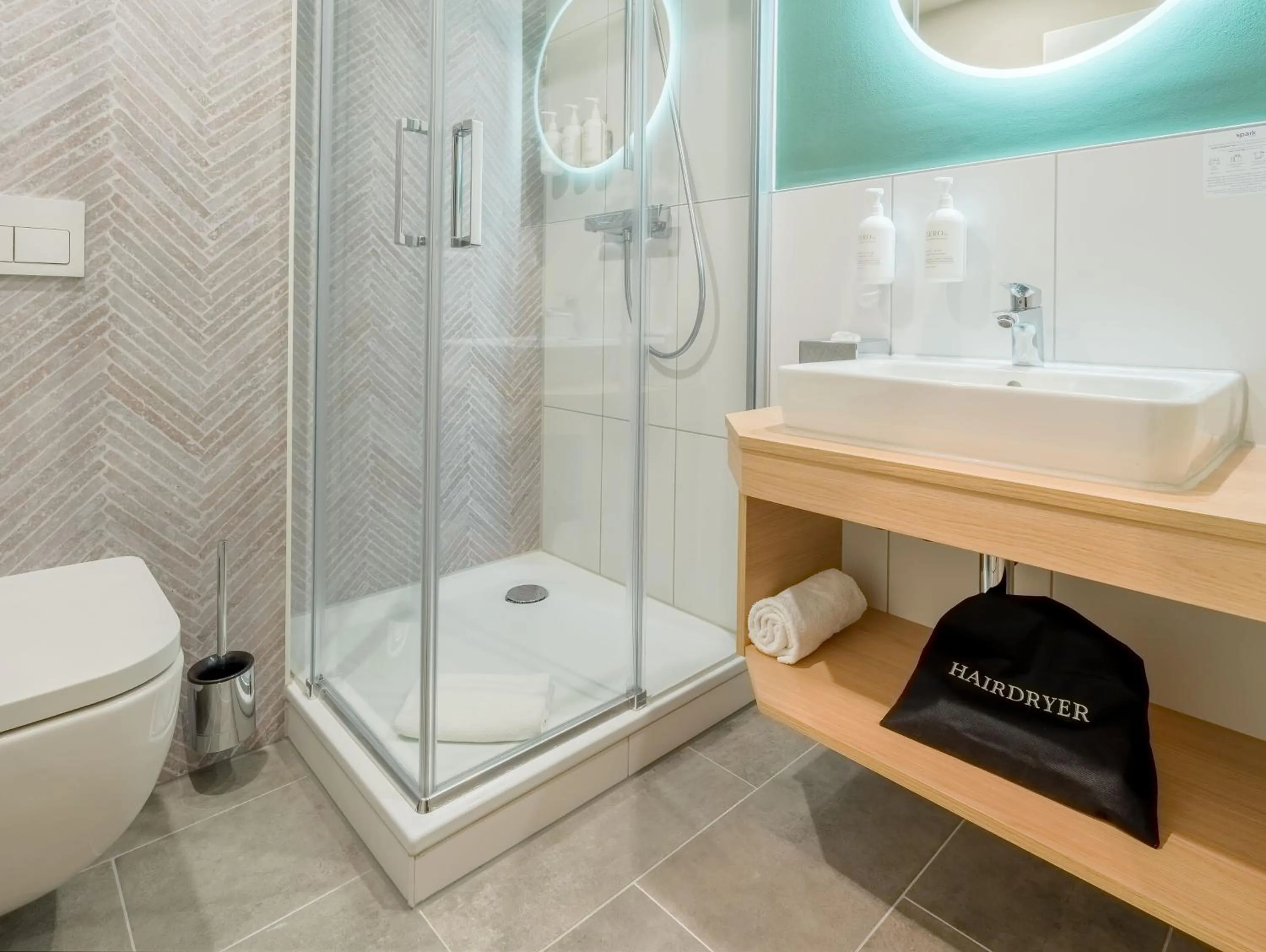 Bathroom in Spark By Hilton Stuttgart Sindelfingen