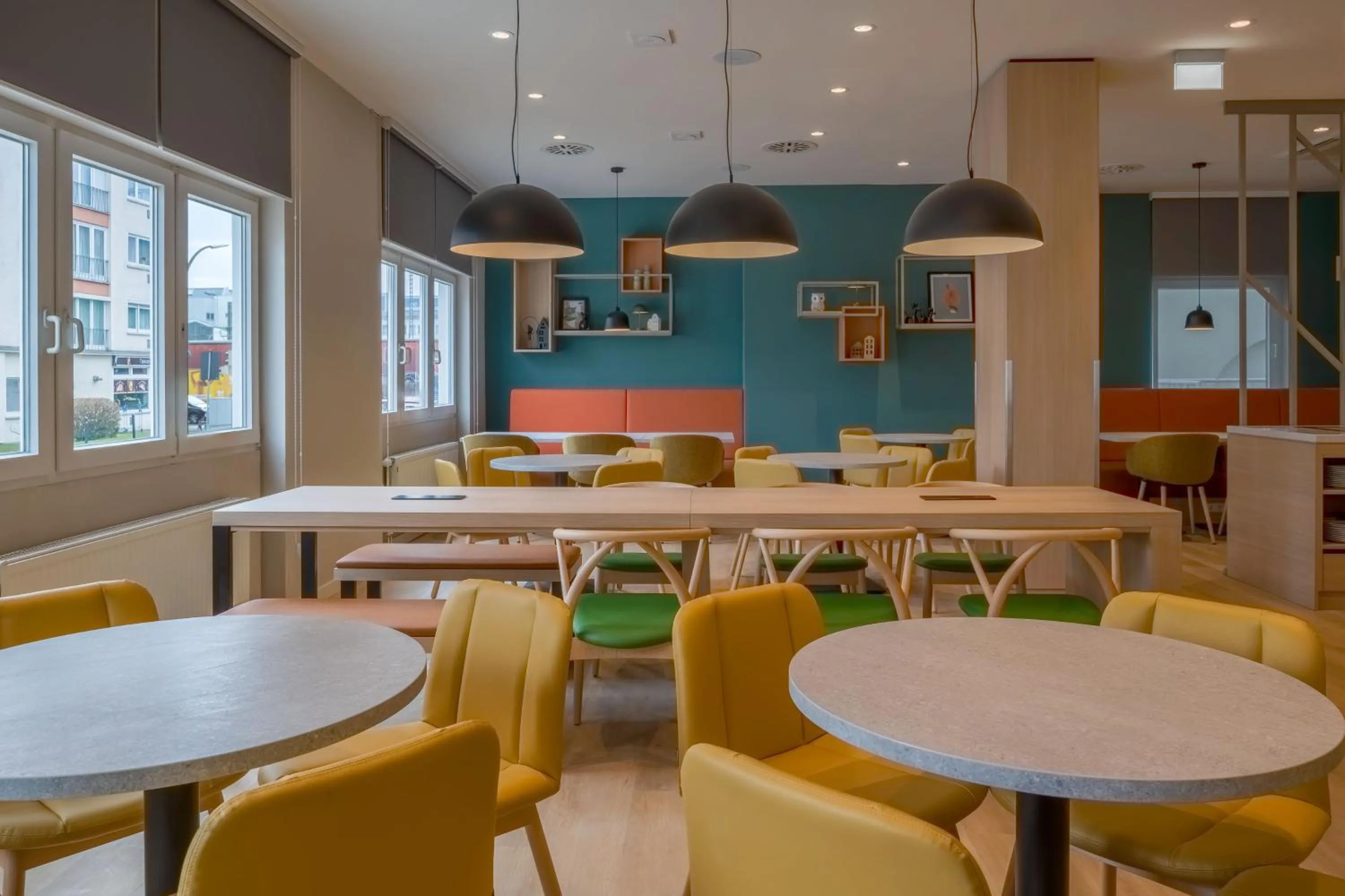 Restaurant/places to eat in Spark By Hilton Stuttgart Sindelfingen