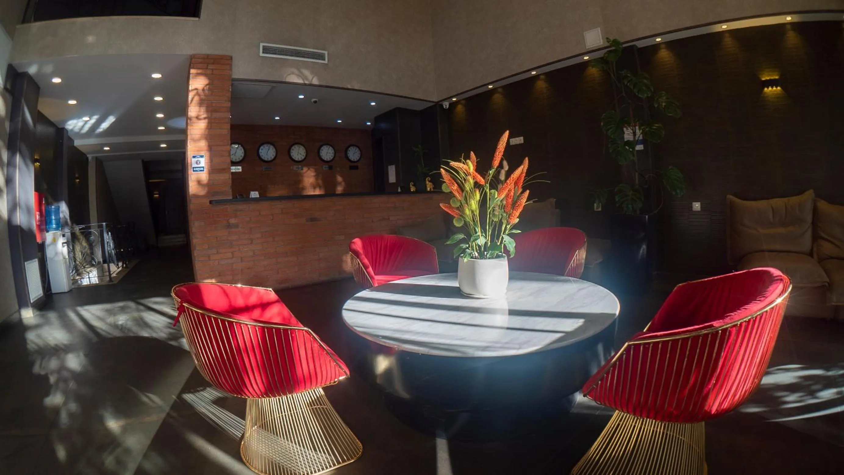 Lobby or reception in TM Apart Hotel