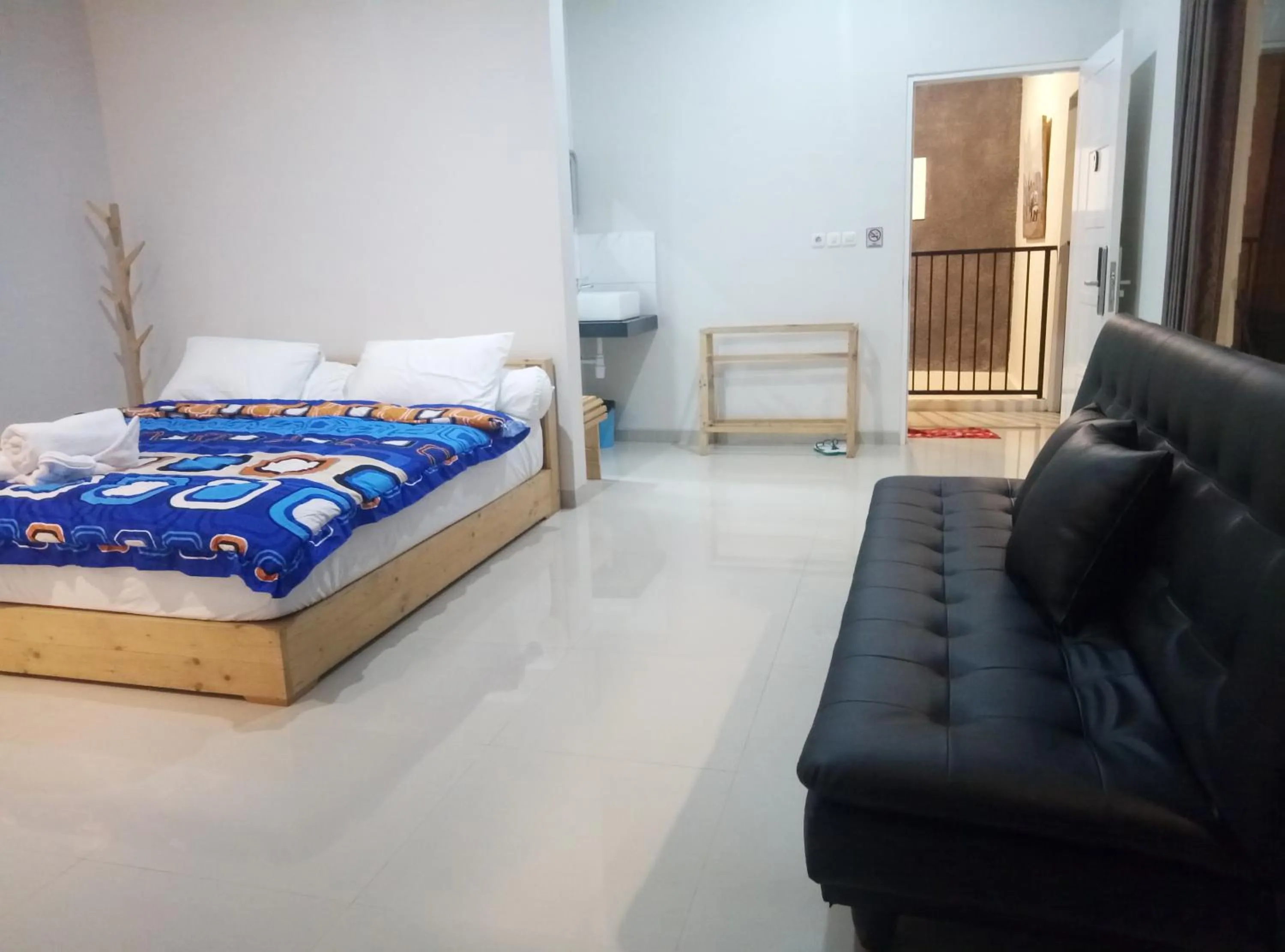 Bed in Fredelia homestay